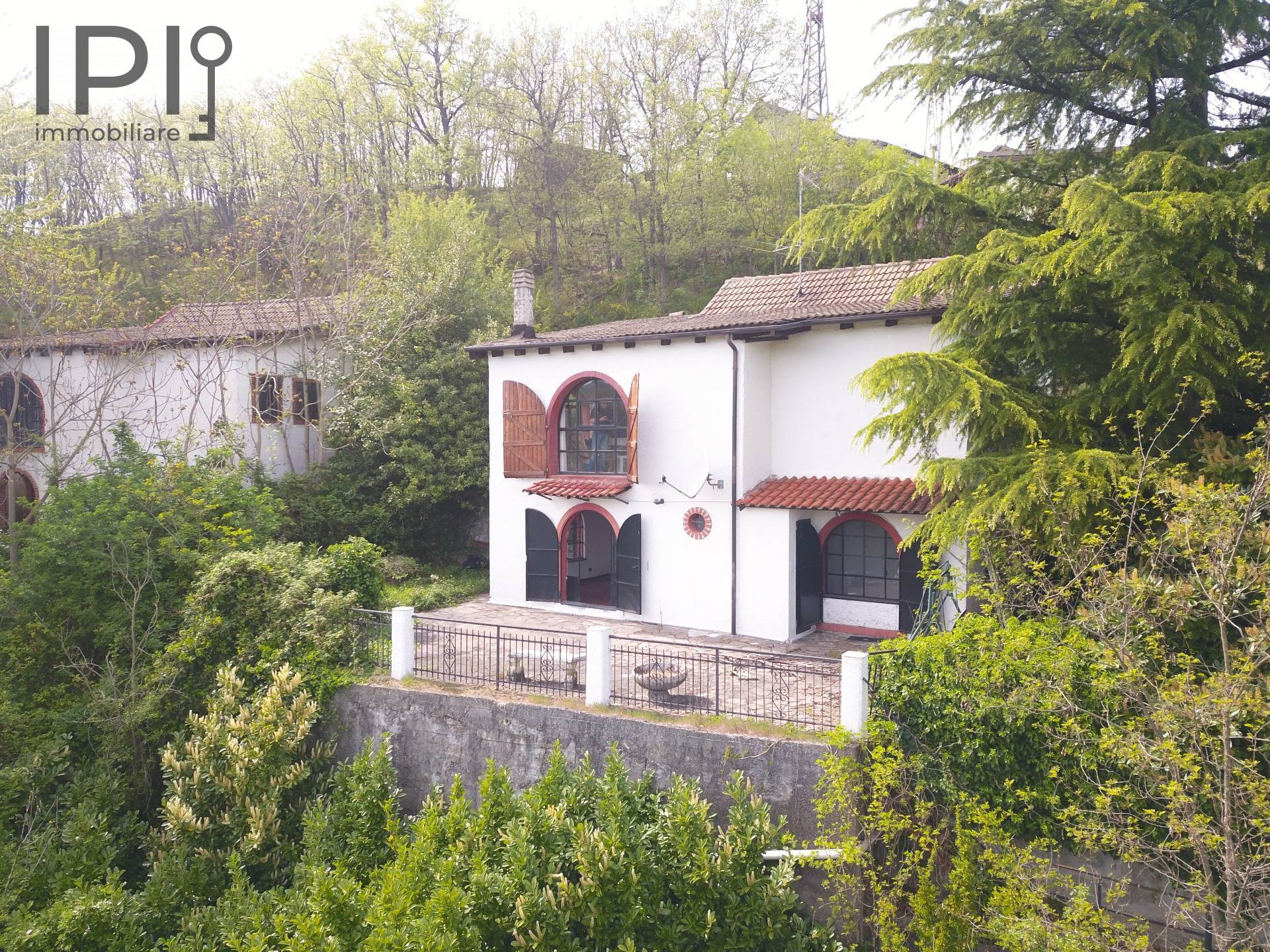 Villa / Villetta in vendita a Ponzone