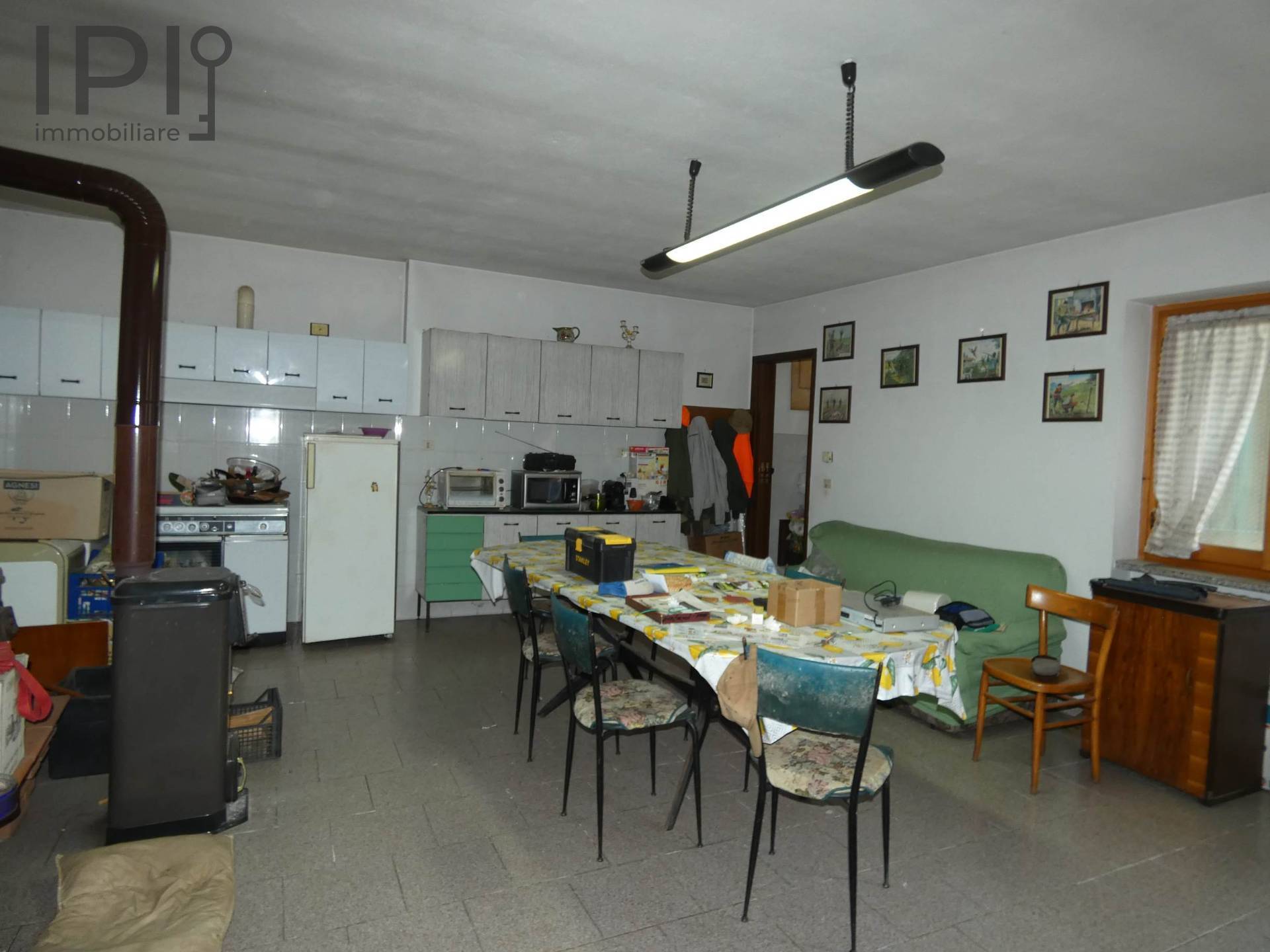 Casa - Semindipendente in vendita a Dego, Piano