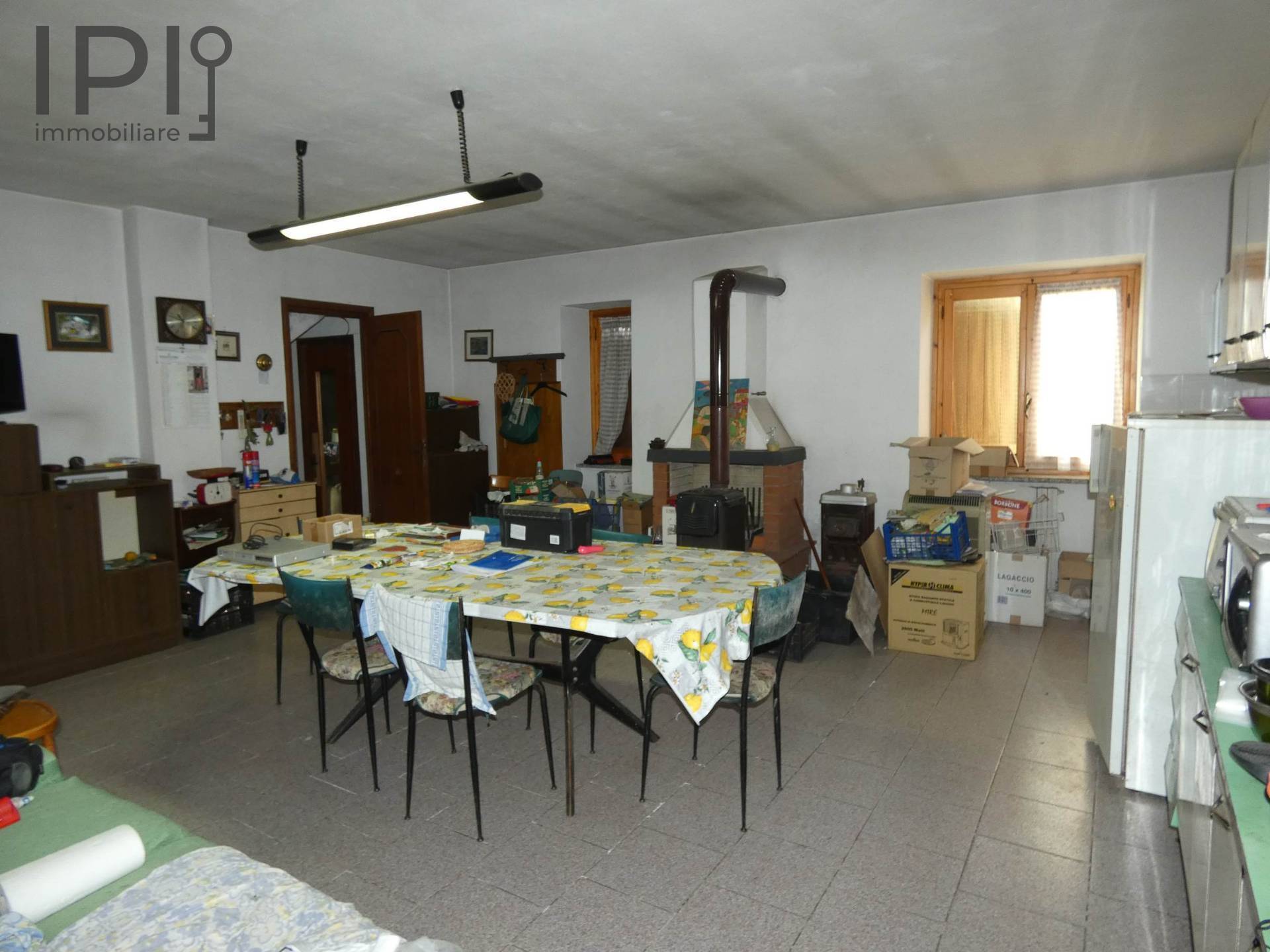 Casa - Semindipendente in vendita a Dego, Piano