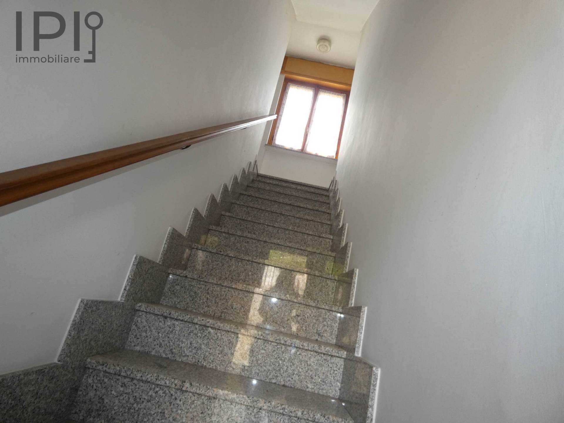 Casa - Semindipendente in vendita a Dego, Piano