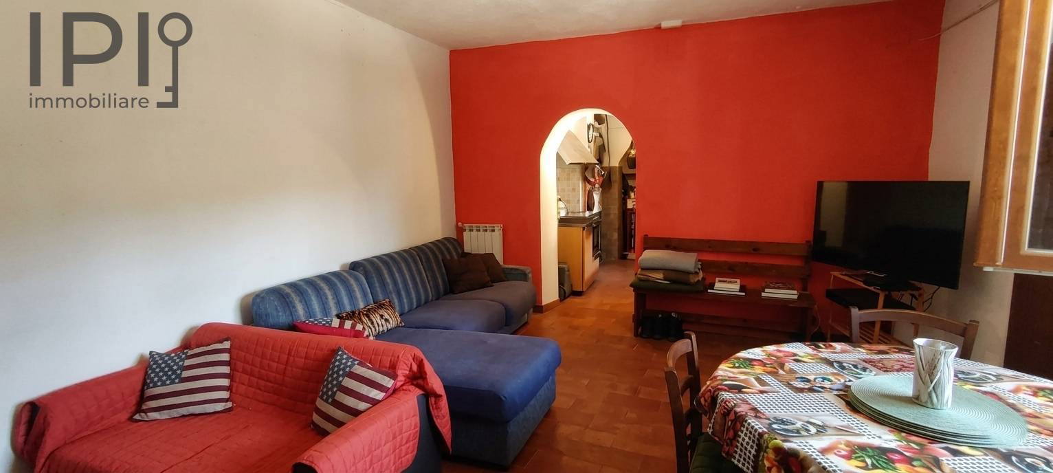 Casa - Semindipendente in vendita a Pallare, Biestro