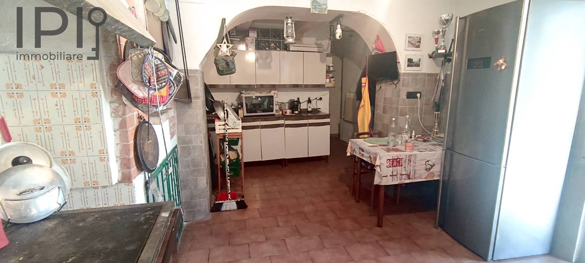 Casa - Semindipendente in vendita a Pallare, Biestro