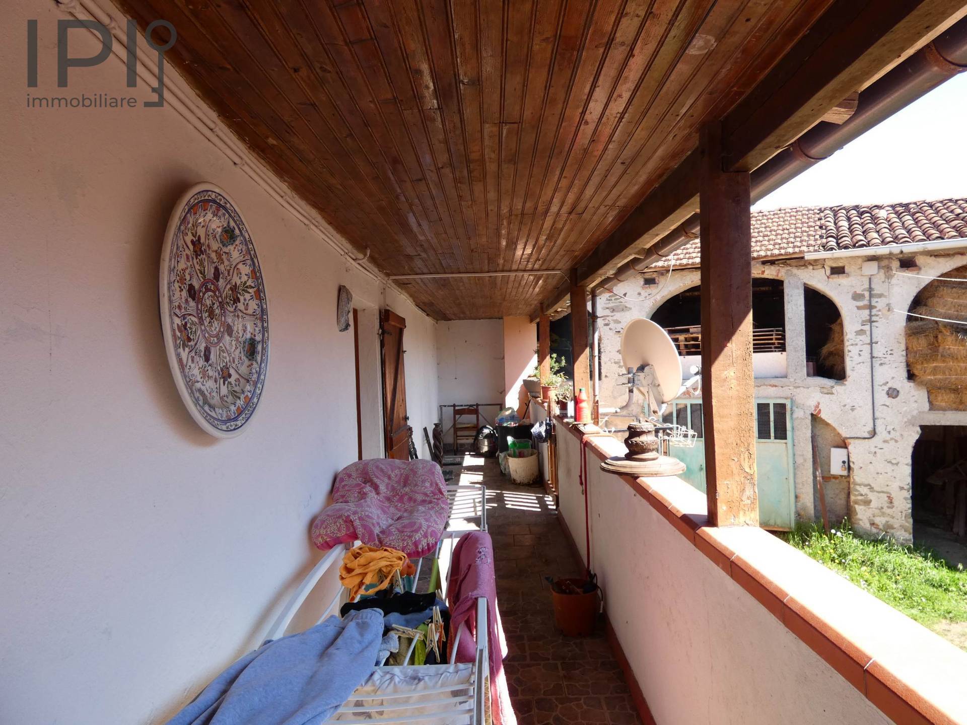 Casa - Semindipendente in vendita a Piana Crixia, Villa