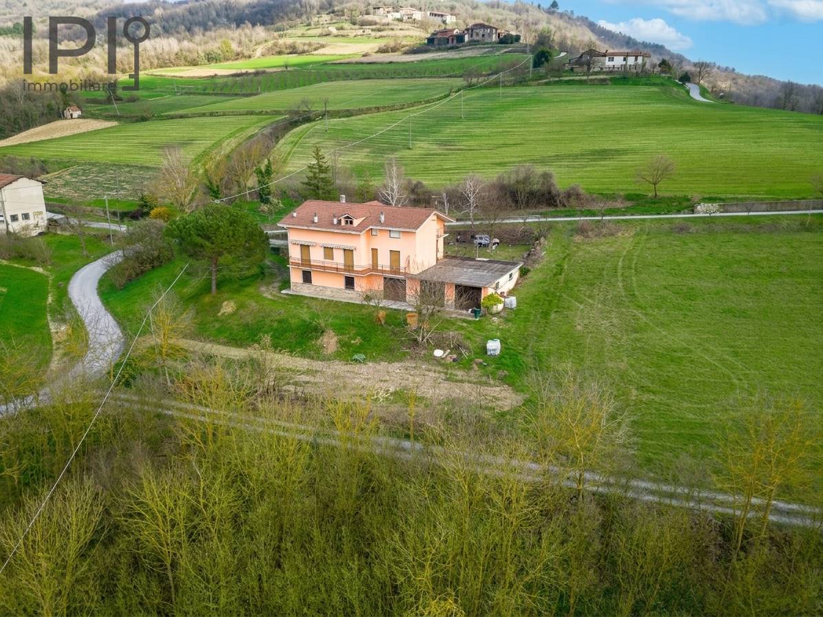 Villa / Villetta in vendita a Monesiglio
