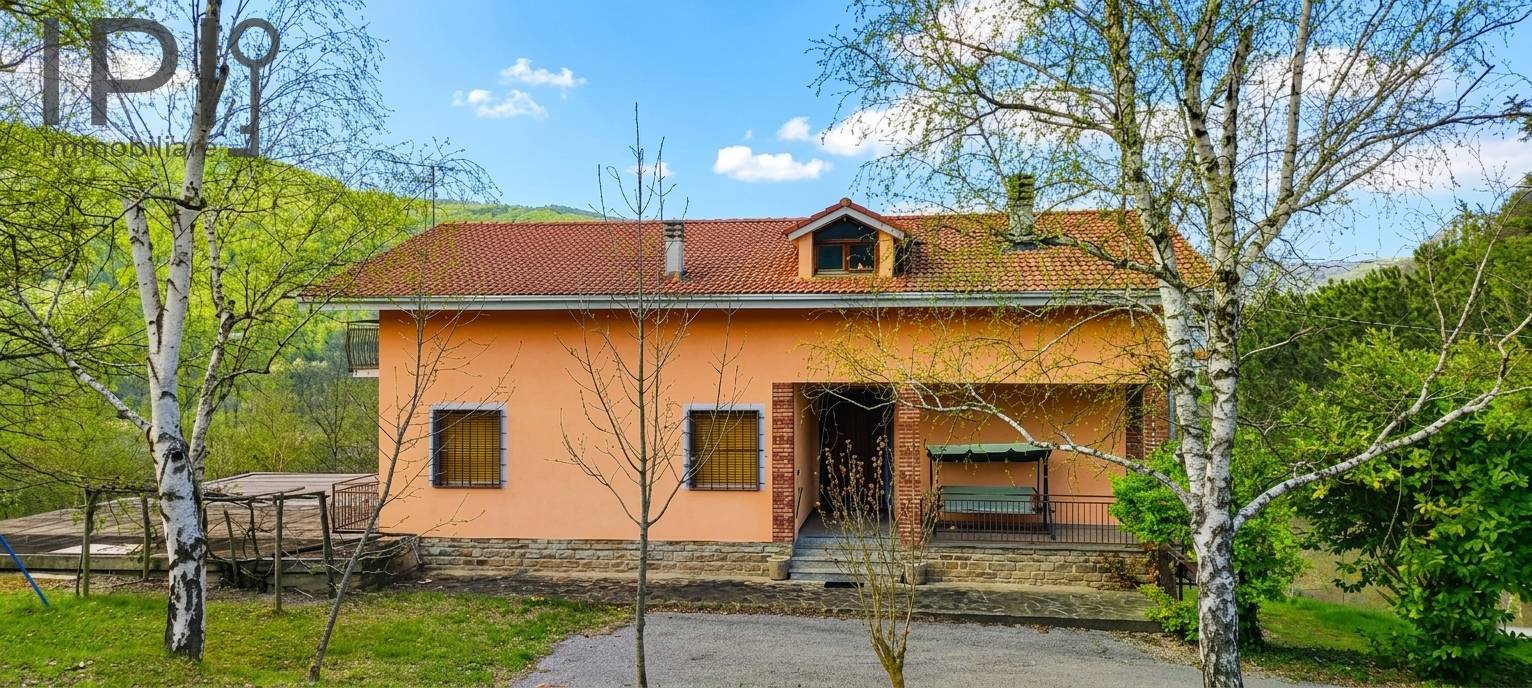 Villa / Villetta in vendita a Monesiglio