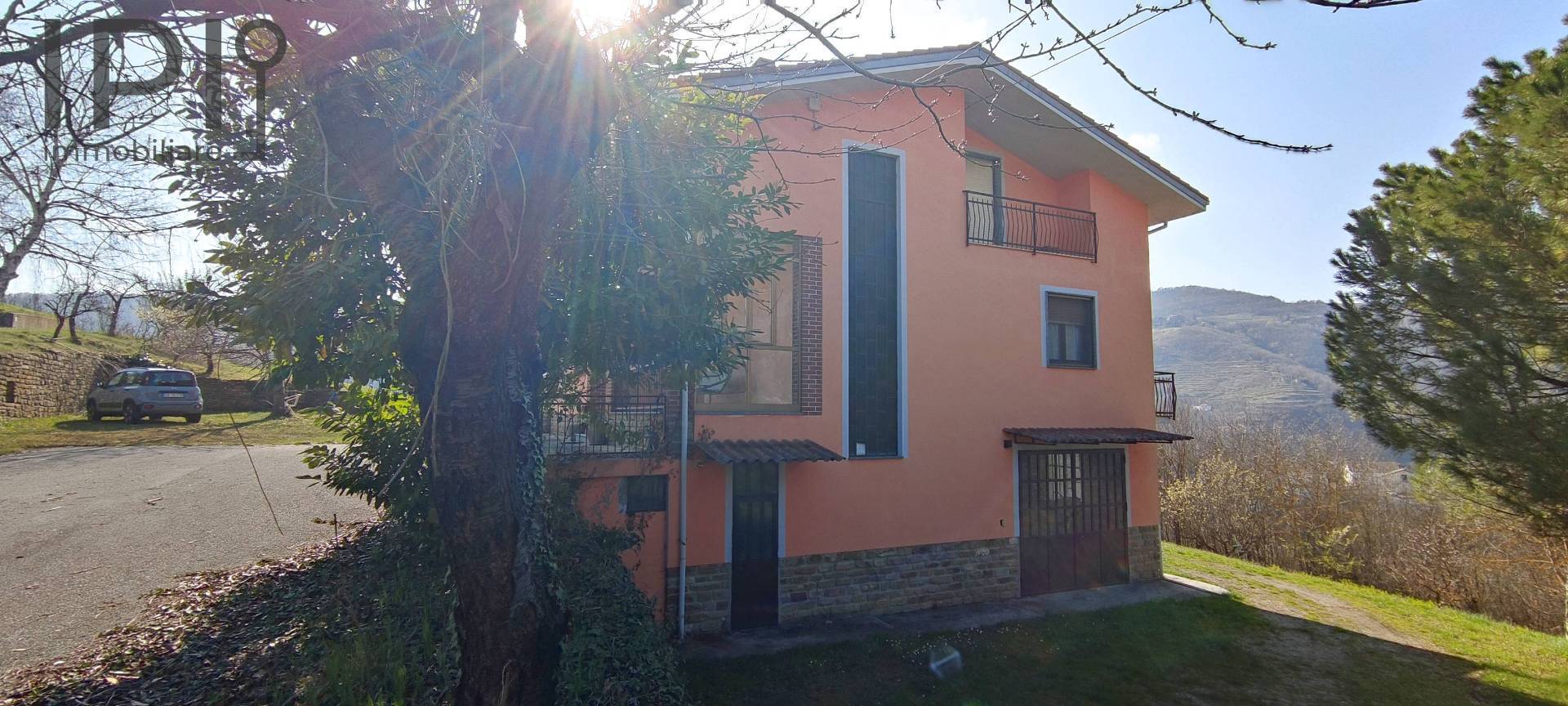 Villa / Villetta in vendita a Monesiglio