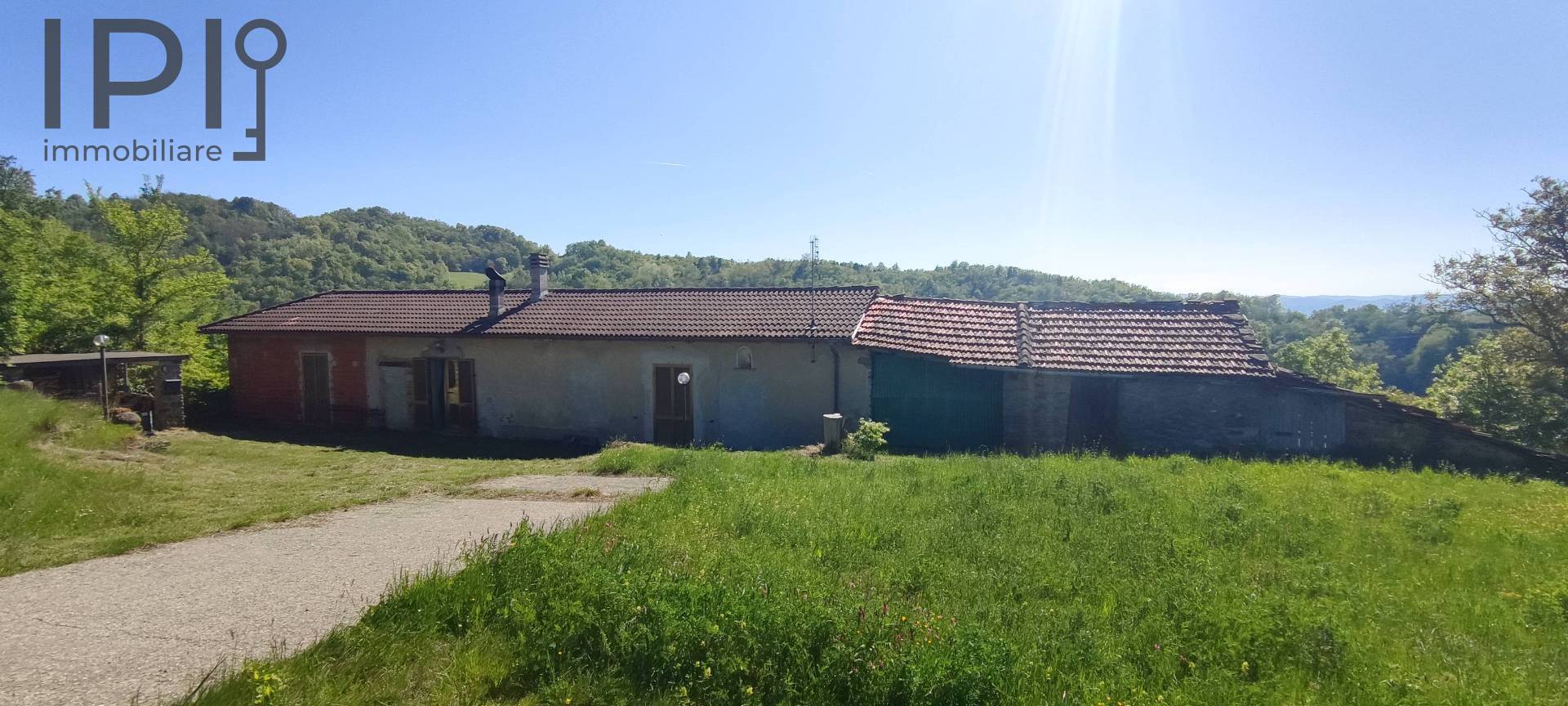 Cascinale / Podere in vendita a Roccaverano, Tassito