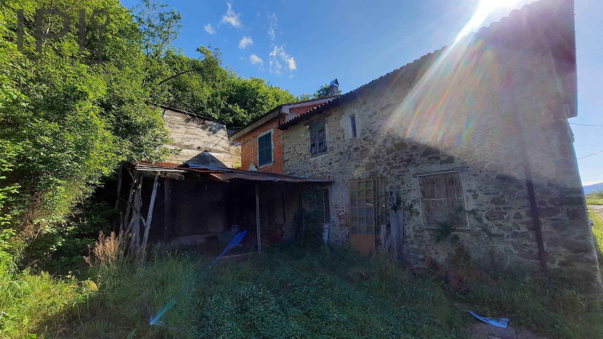 Casa Rustica in vendita a Cairo Montenotte, Carretto