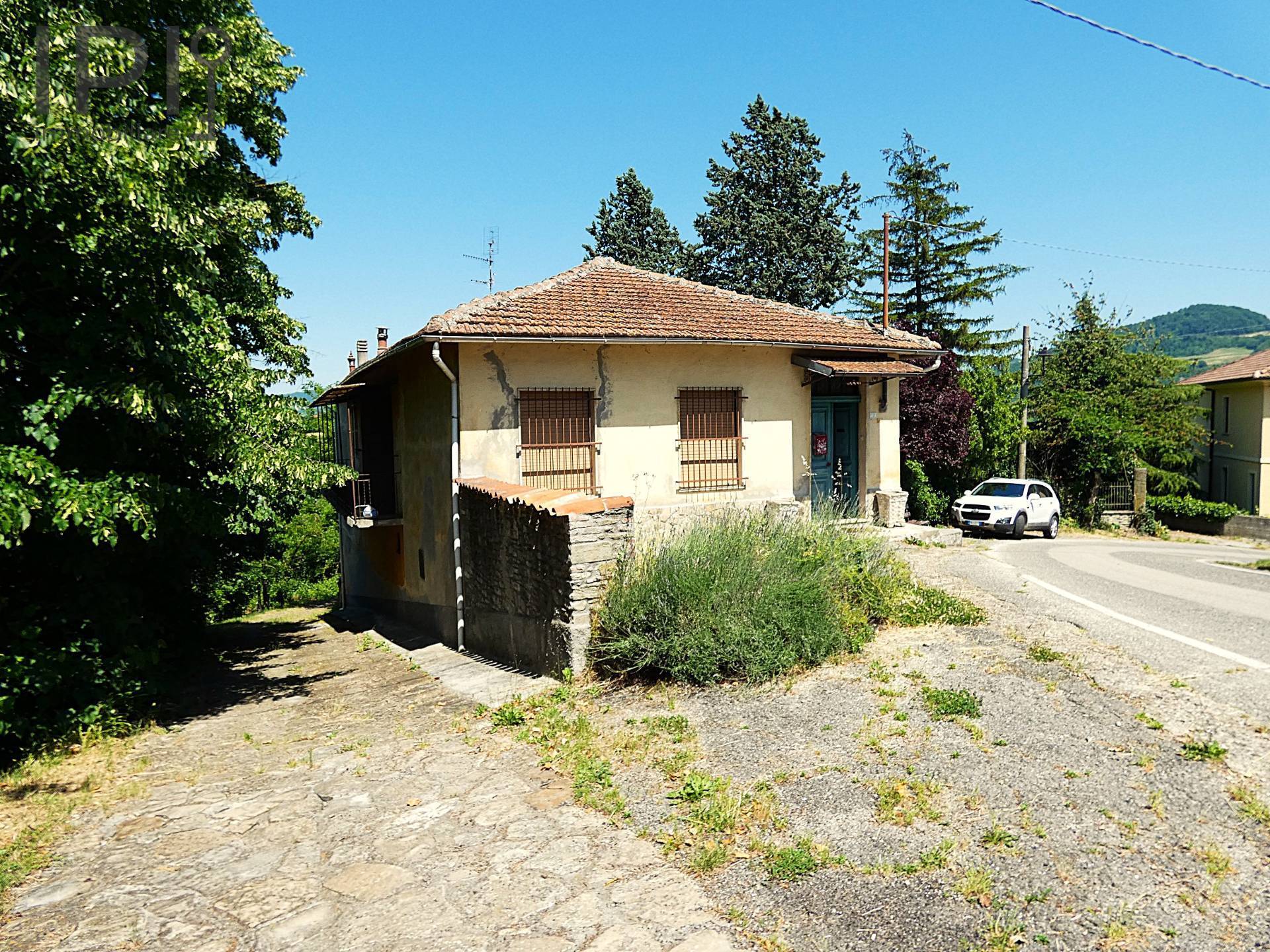 Casa in vendita a Mombaldone