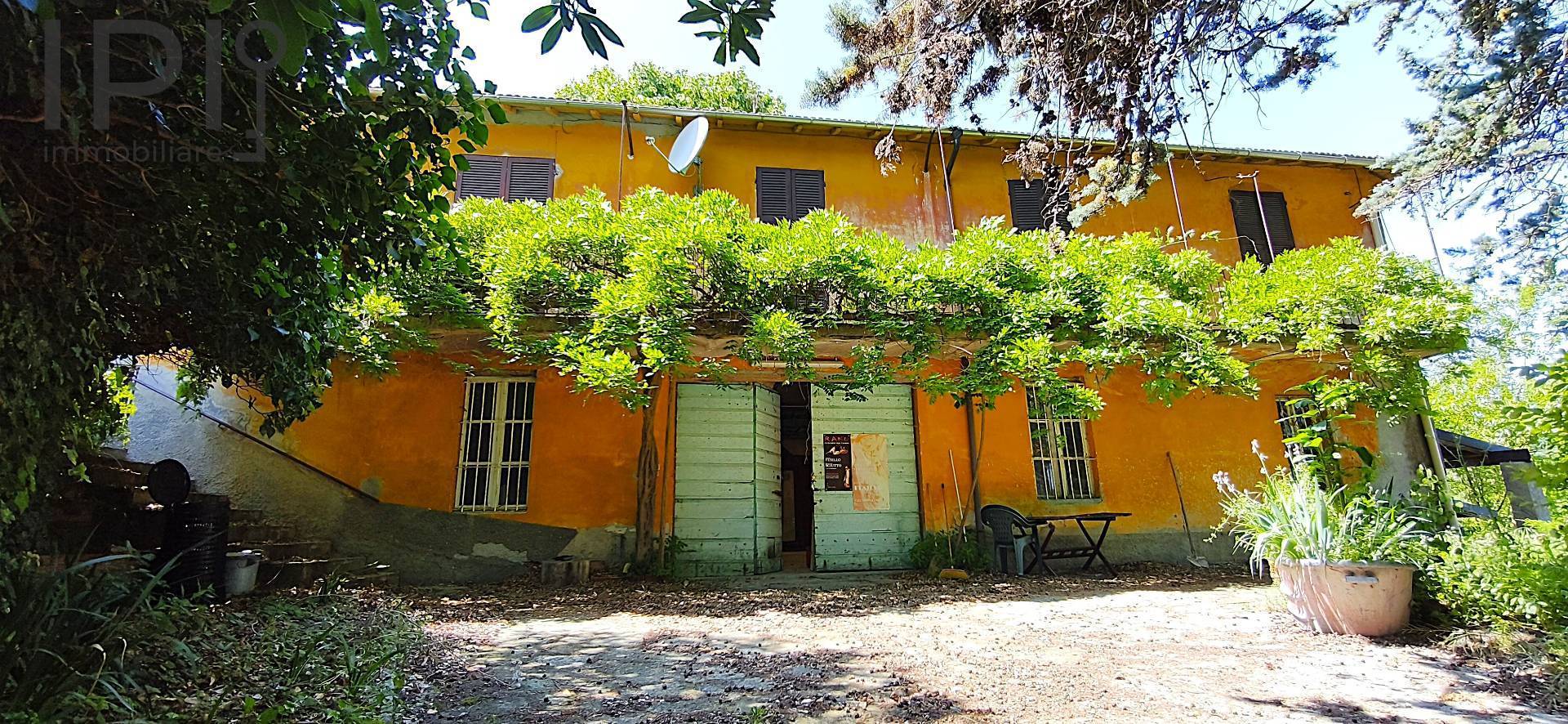 Casa in vendita a Mombaldone