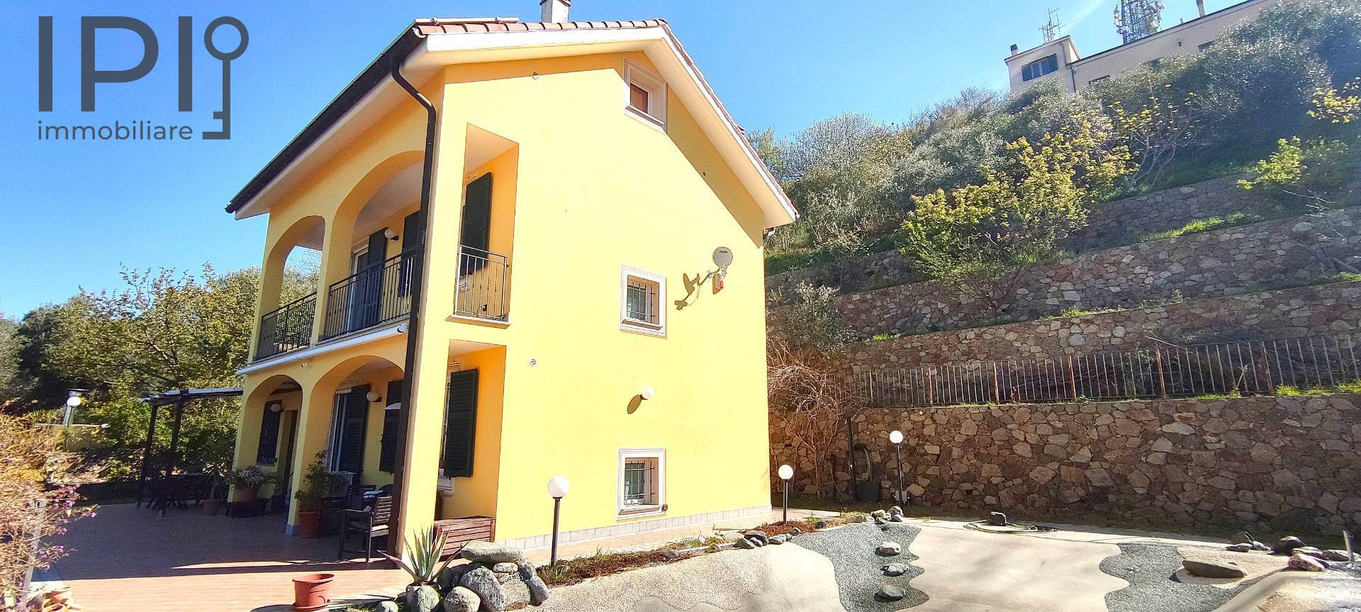 Villa / Villetta in vendita a Savona