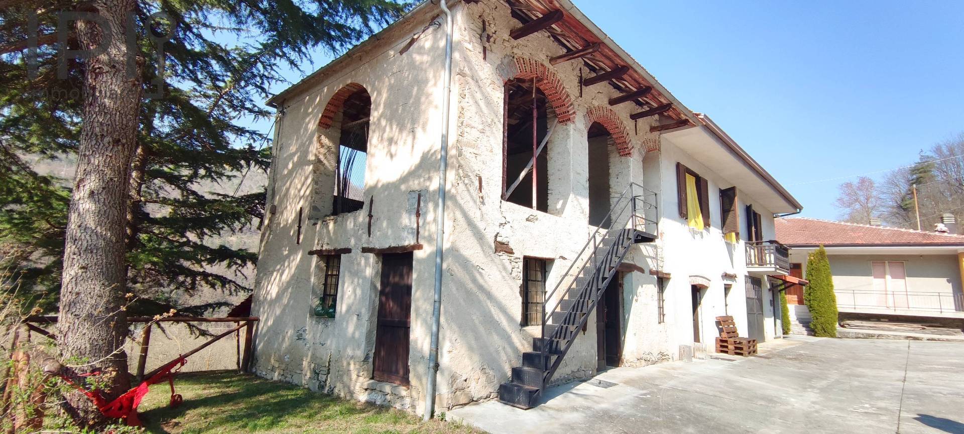Casa in vendita a Castelletto Uzzone