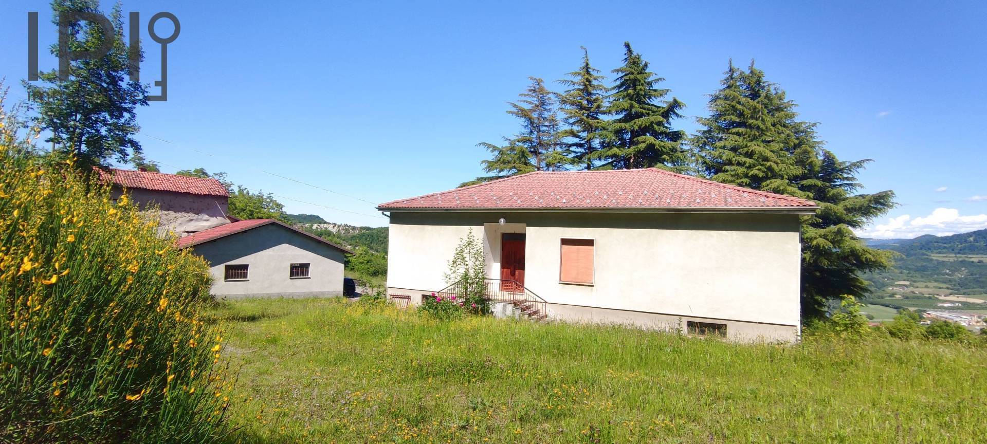 Cascinale / Podere in vendita a Mombaldone