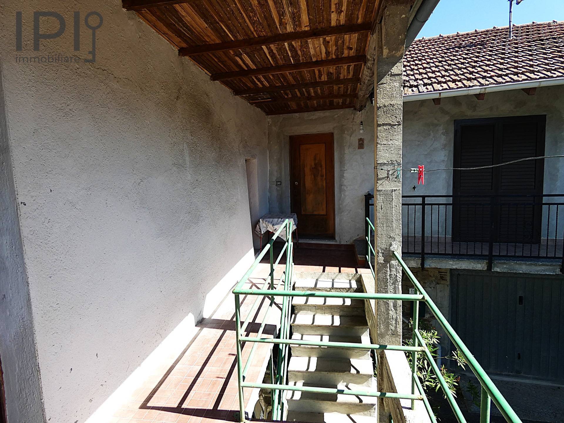 Casa in vendita a Piana Crixia, San Massimo
