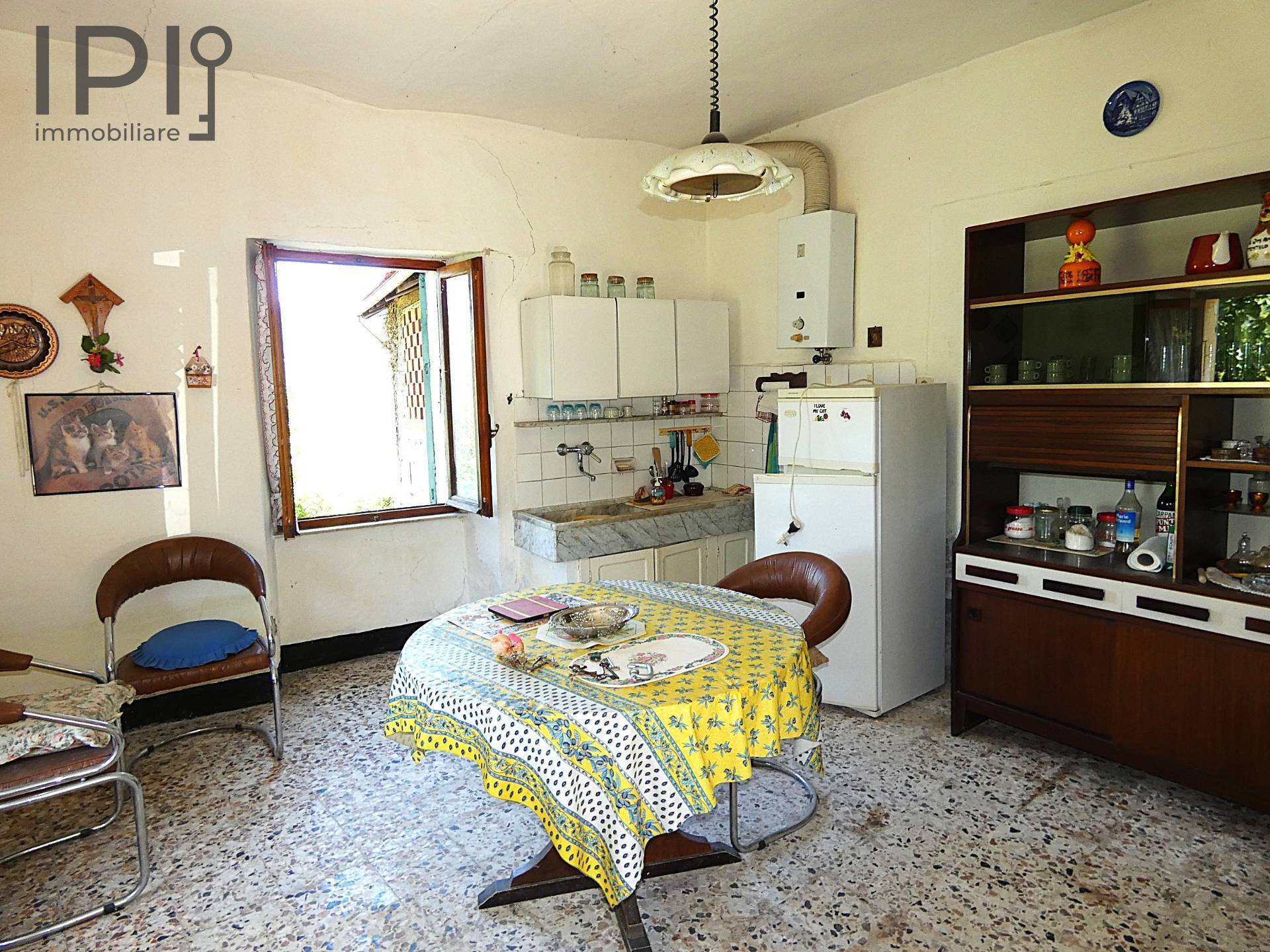 Casa in vendita a Piana Crixia, San Massimo