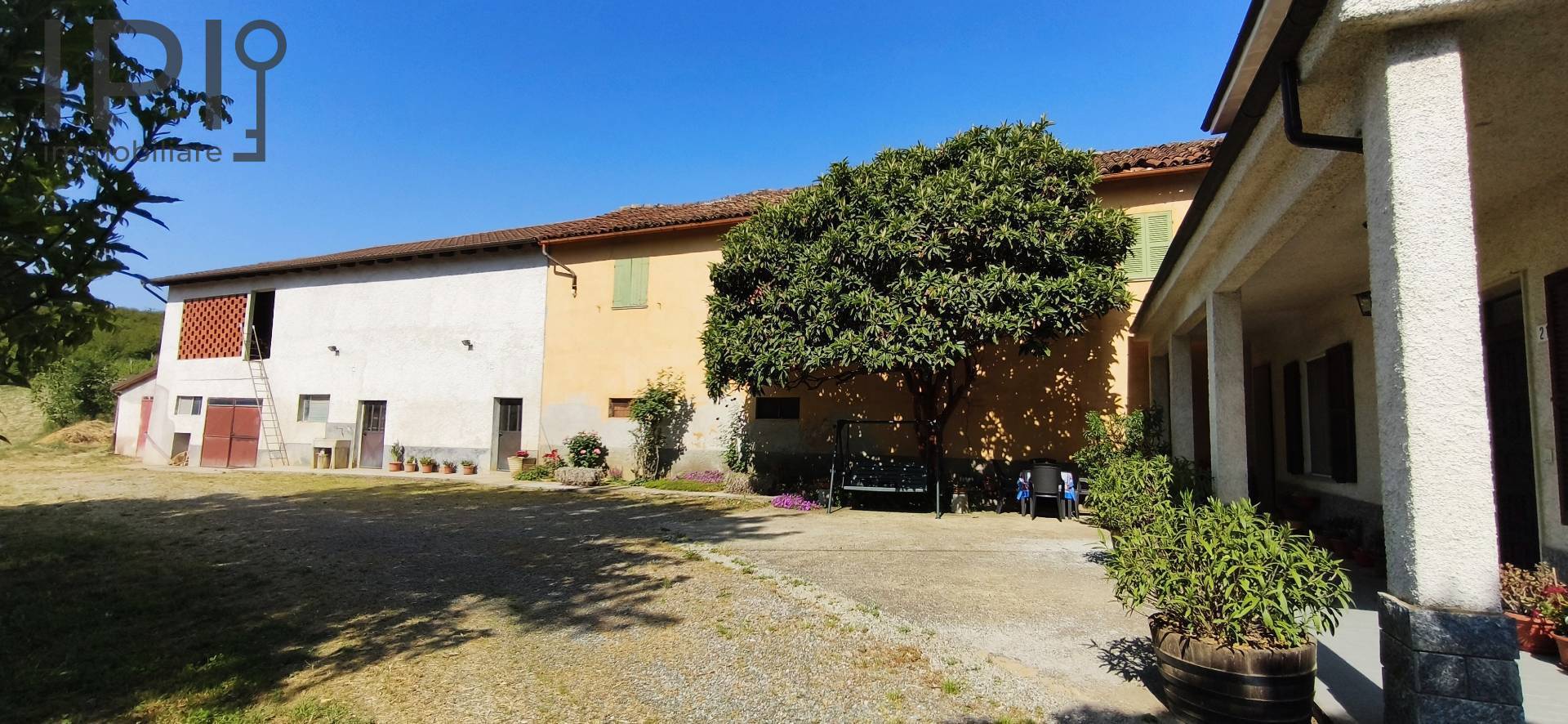 Cascinale / Podere in vendita a Acqui Terme