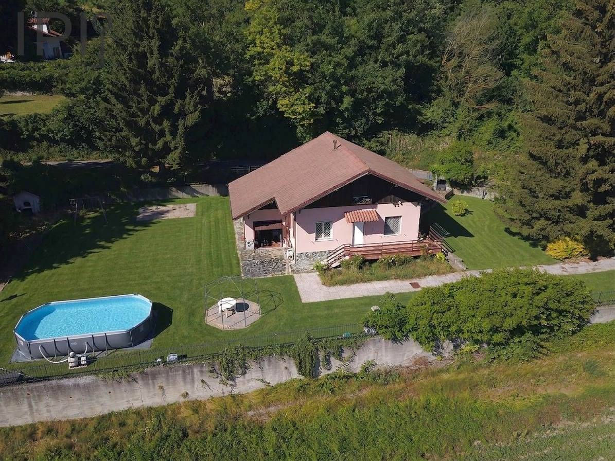 Villa / Villetta in vendita a Ponzone