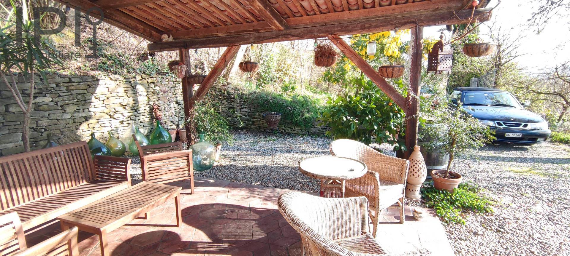 Cascinale / Podere in vendita a Cartosio