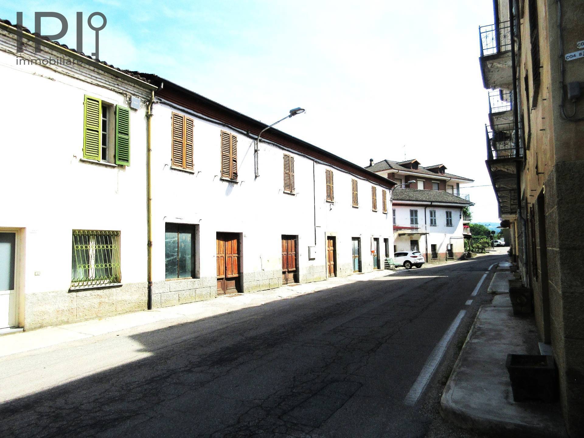 Villa Padronale - Semindipendente in vendita a Vesime