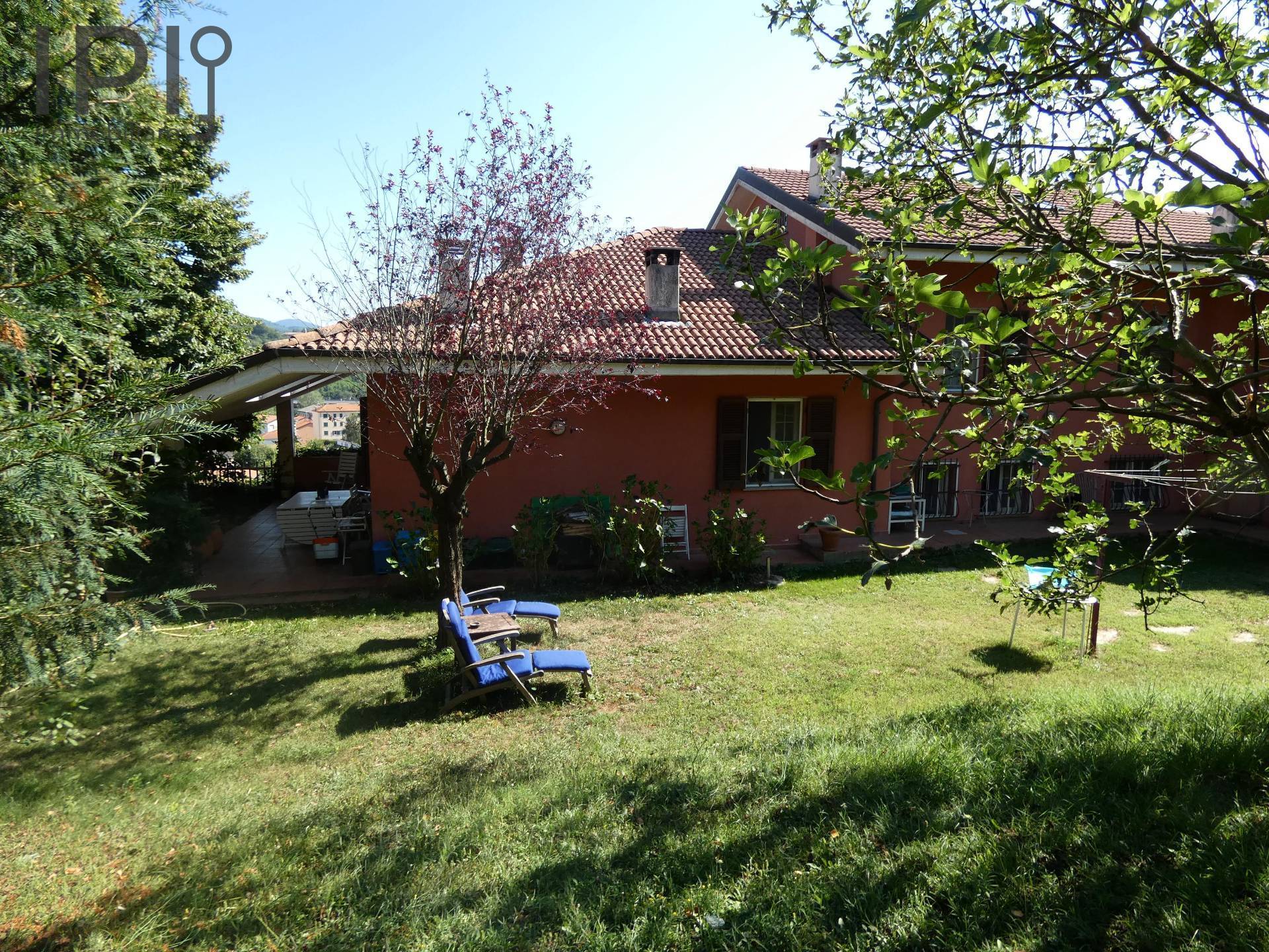 Villa Padronale - Semindipendente in vendita a Carcare
