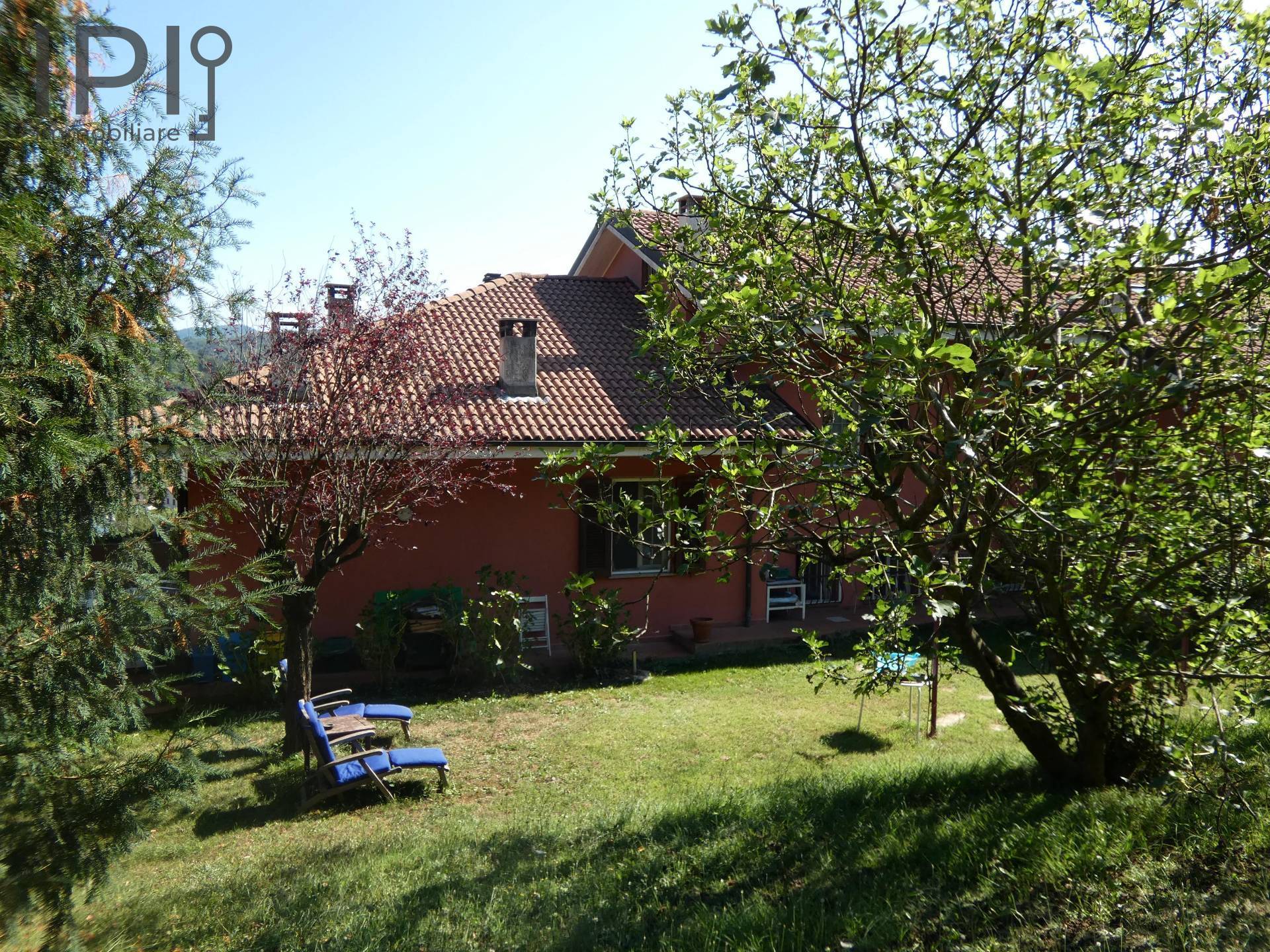 Villa Padronale - Semindipendente in vendita a Carcare