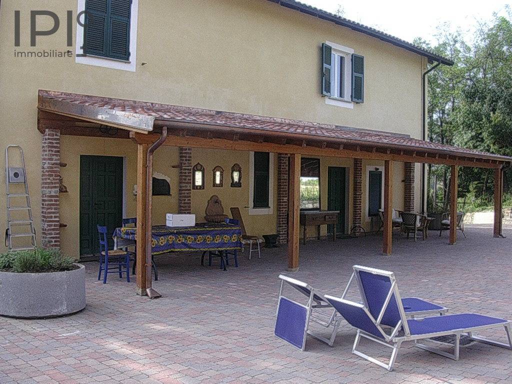Villa / Villetta in vendita a Piana Crixia