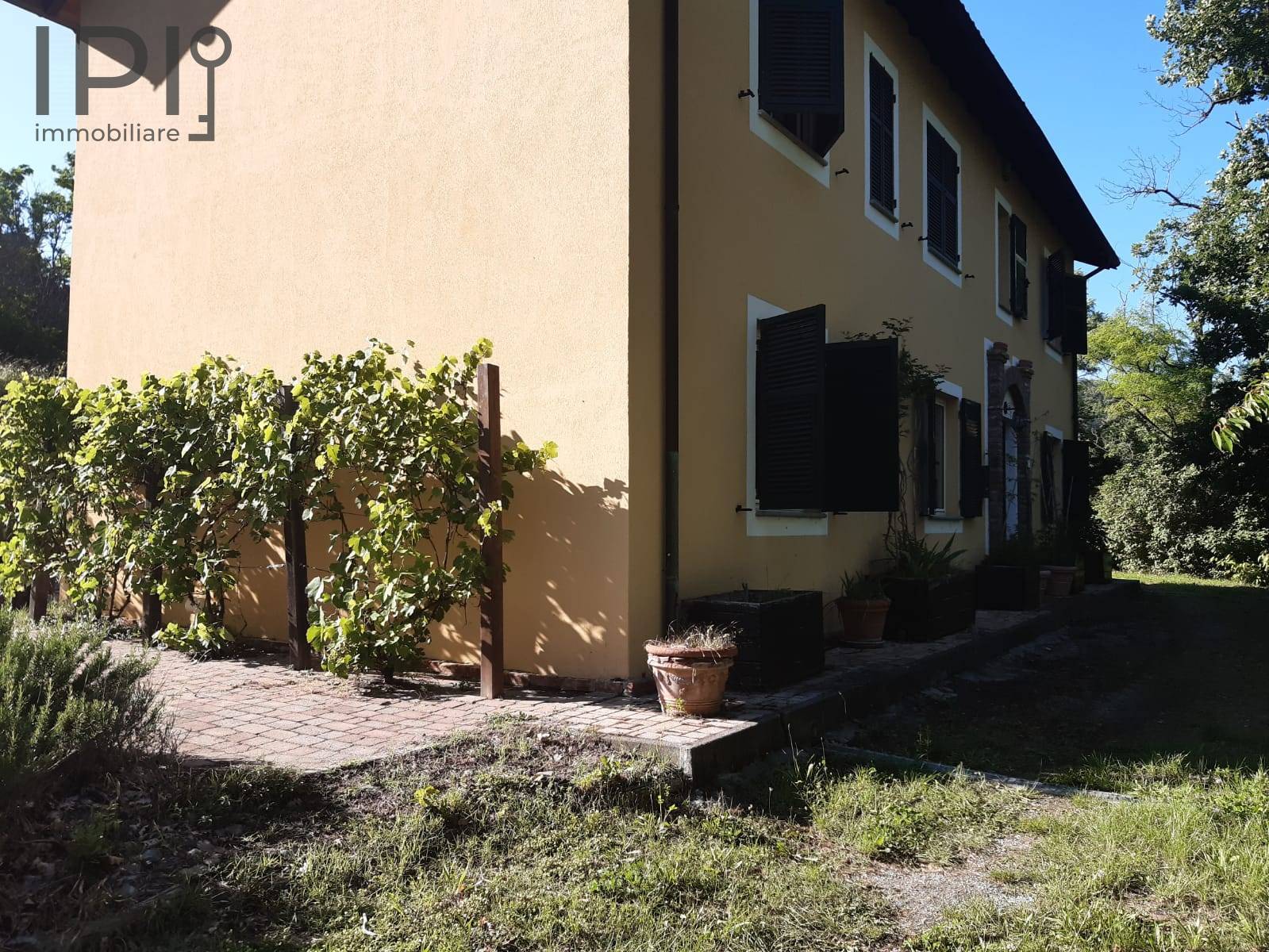 Villa / Villetta in vendita a Piana Crixia