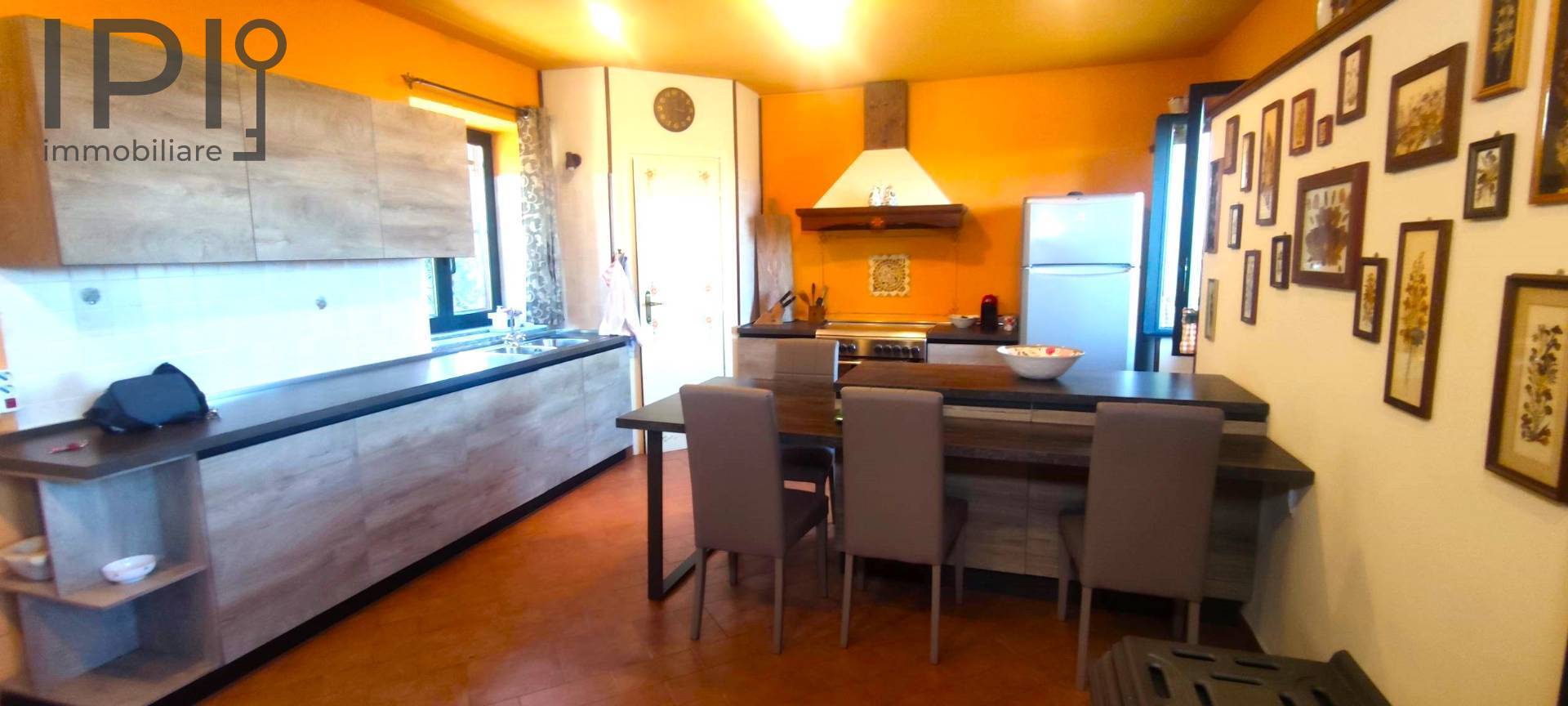 Villa / Villetta in vendita a Borghetto di Borbera, Fontana