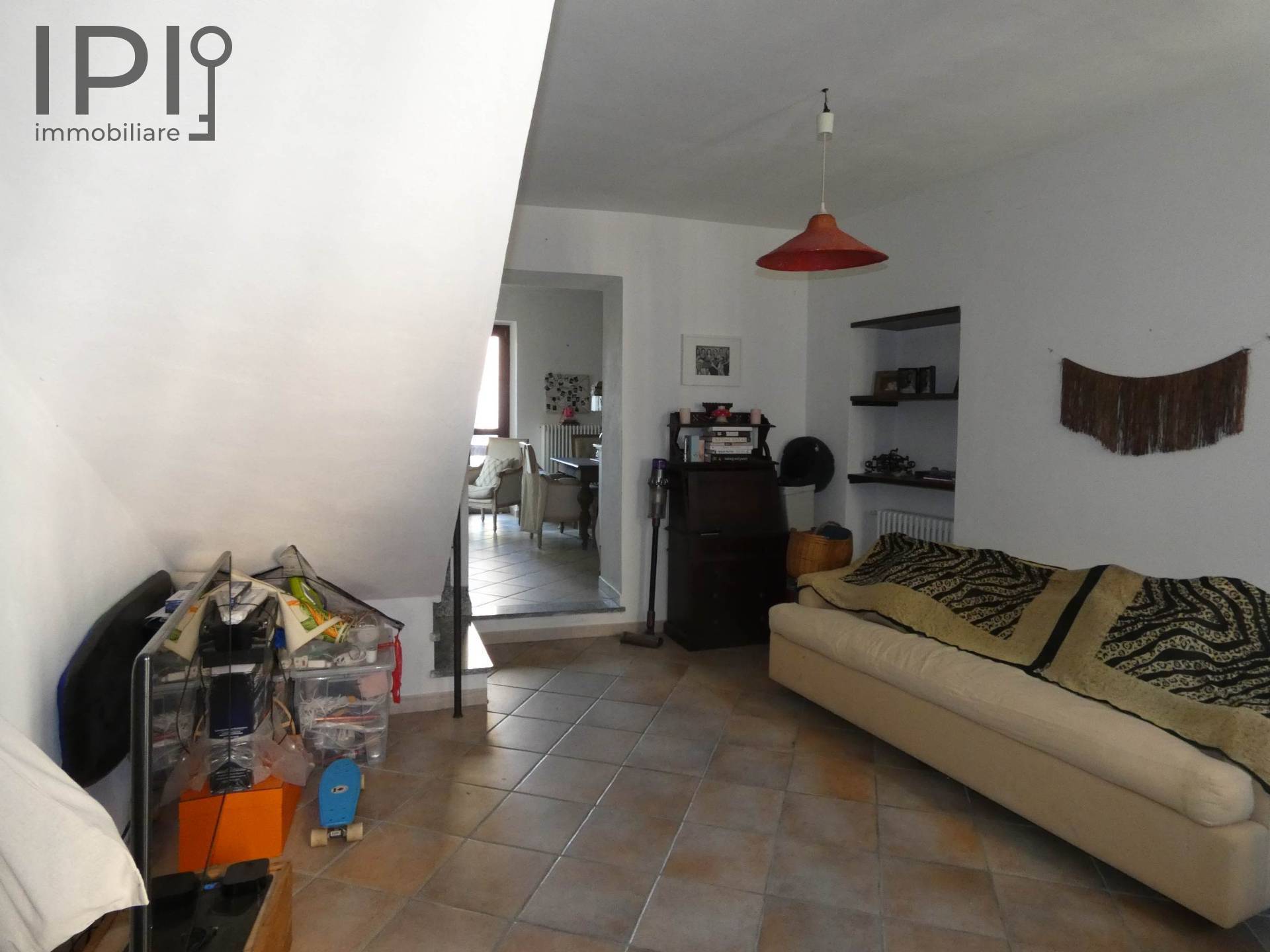 Casa - Semindipendente in vendita a Pareto