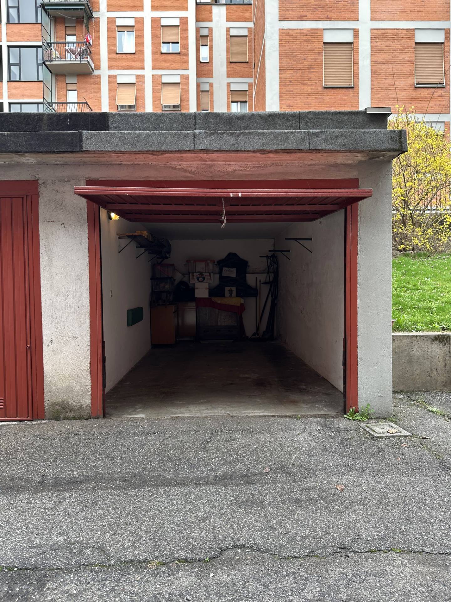Box o garage in vendita a Bergamo, Colognola