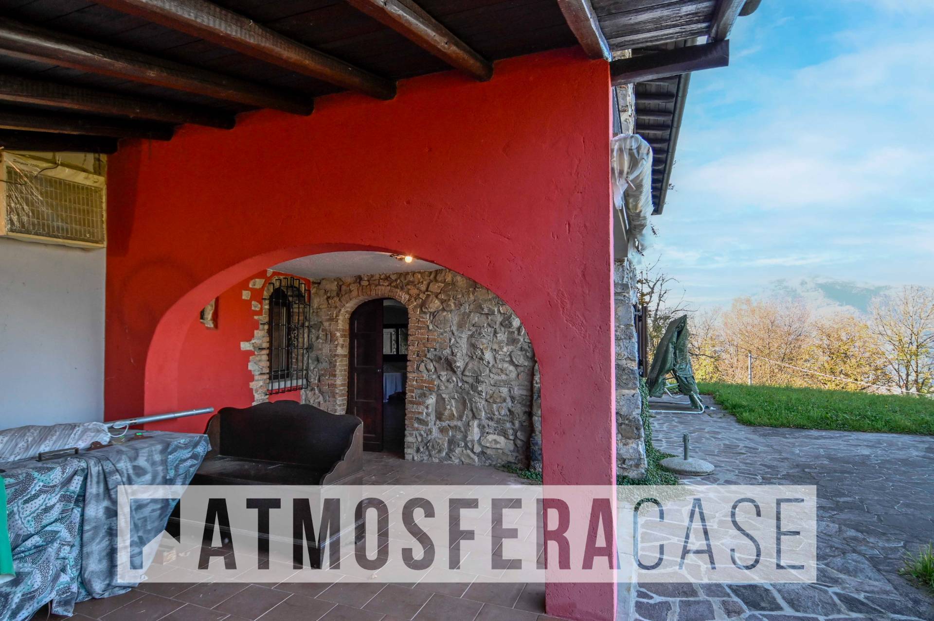 Casa singola in vendita a Leffe