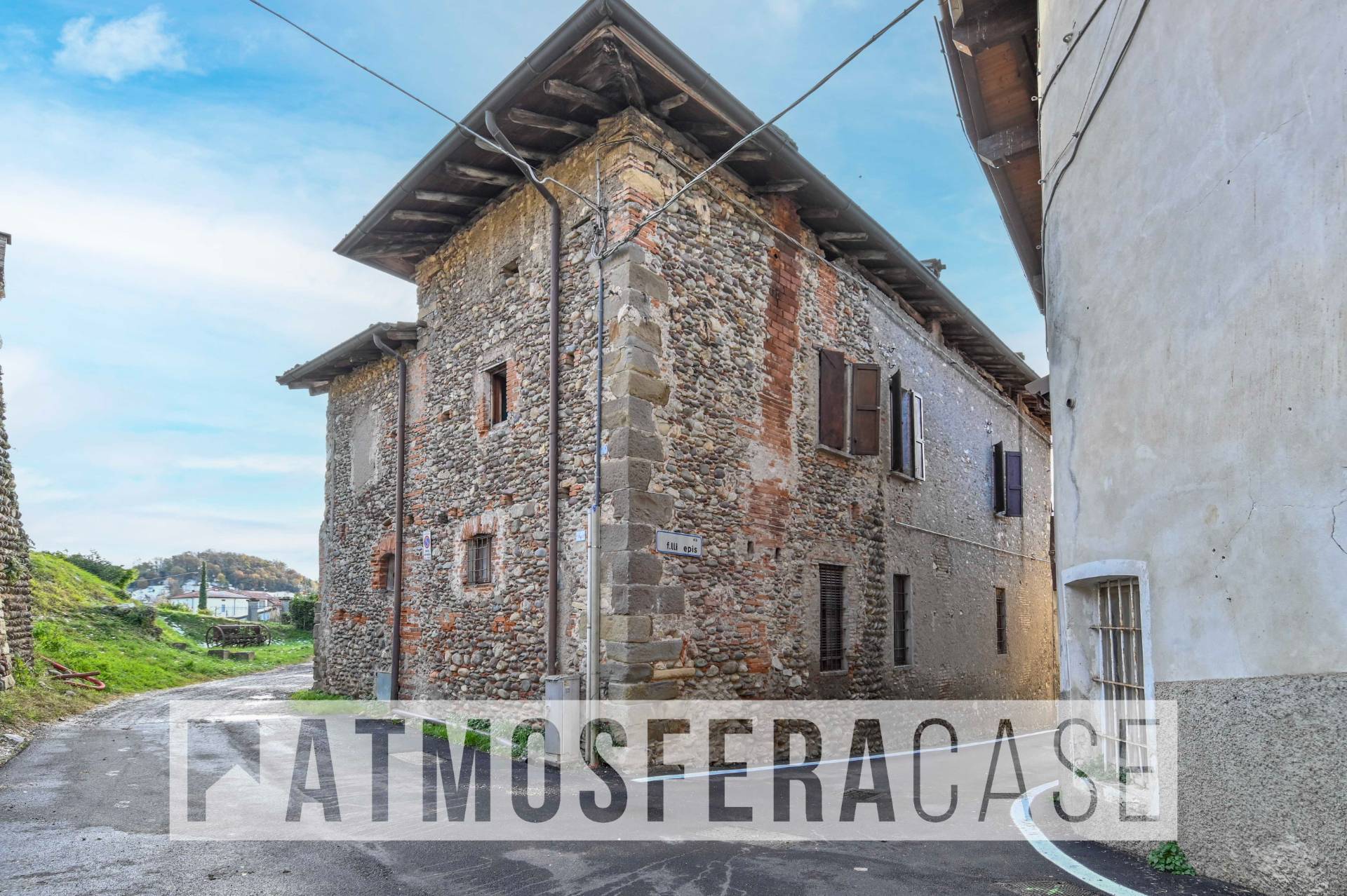 Casa singola in vendita a Scanzorosciate