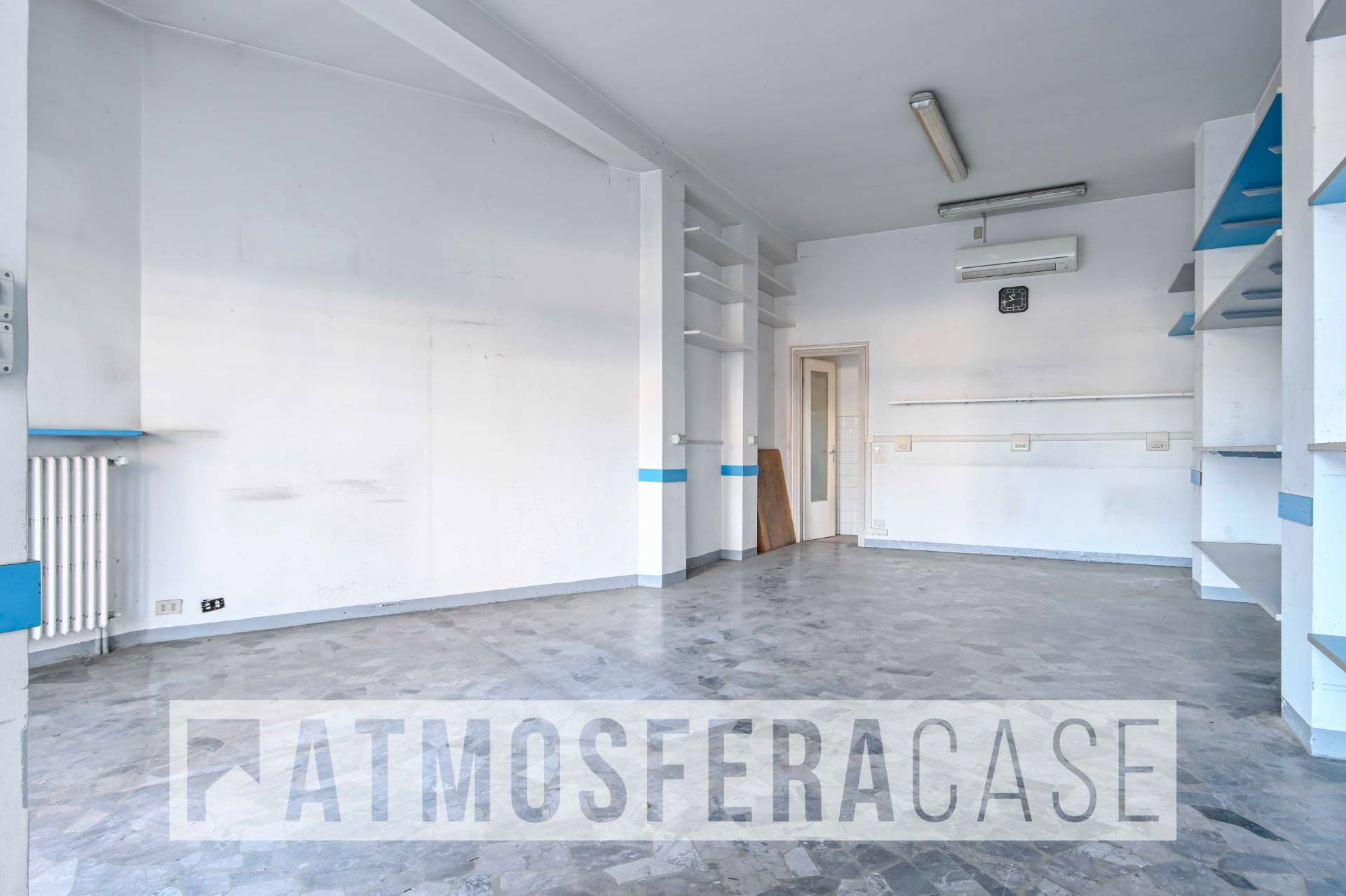 Locale commerciale in vendita a Bergamo, Valtesse