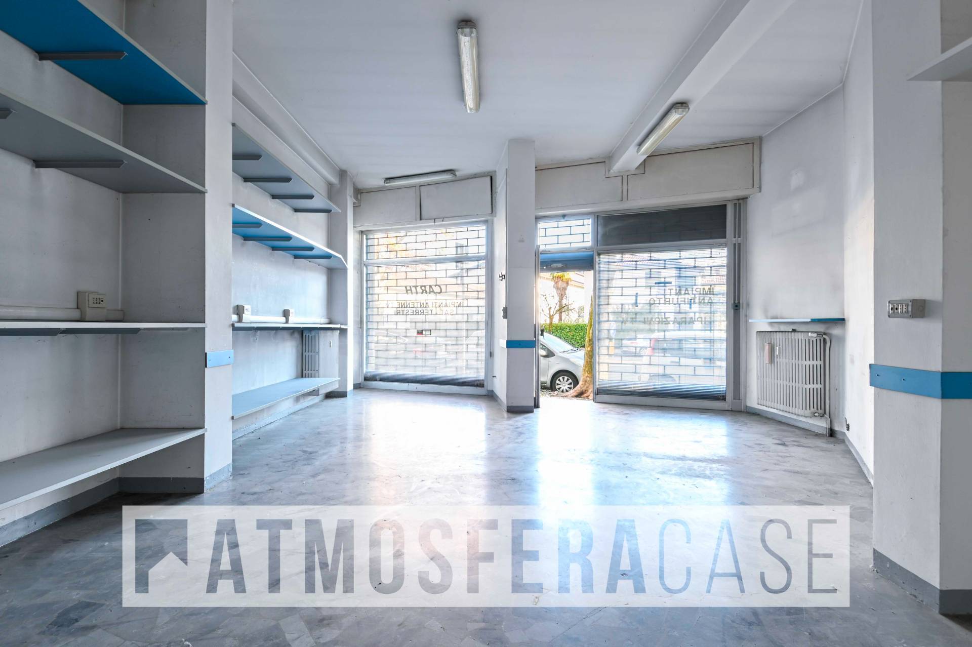 Locale commerciale in vendita a Bergamo, Valtesse