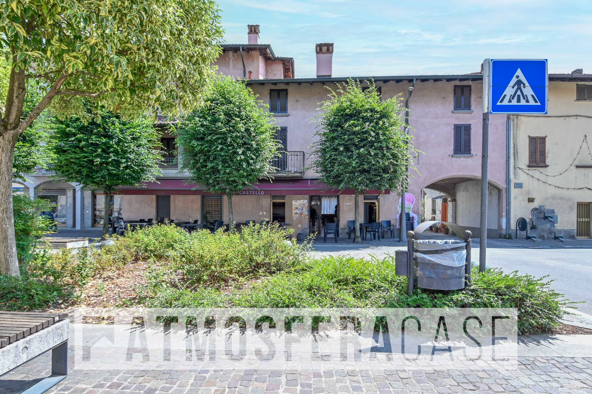 Locale commerciale in vendita a Castel Rozzone