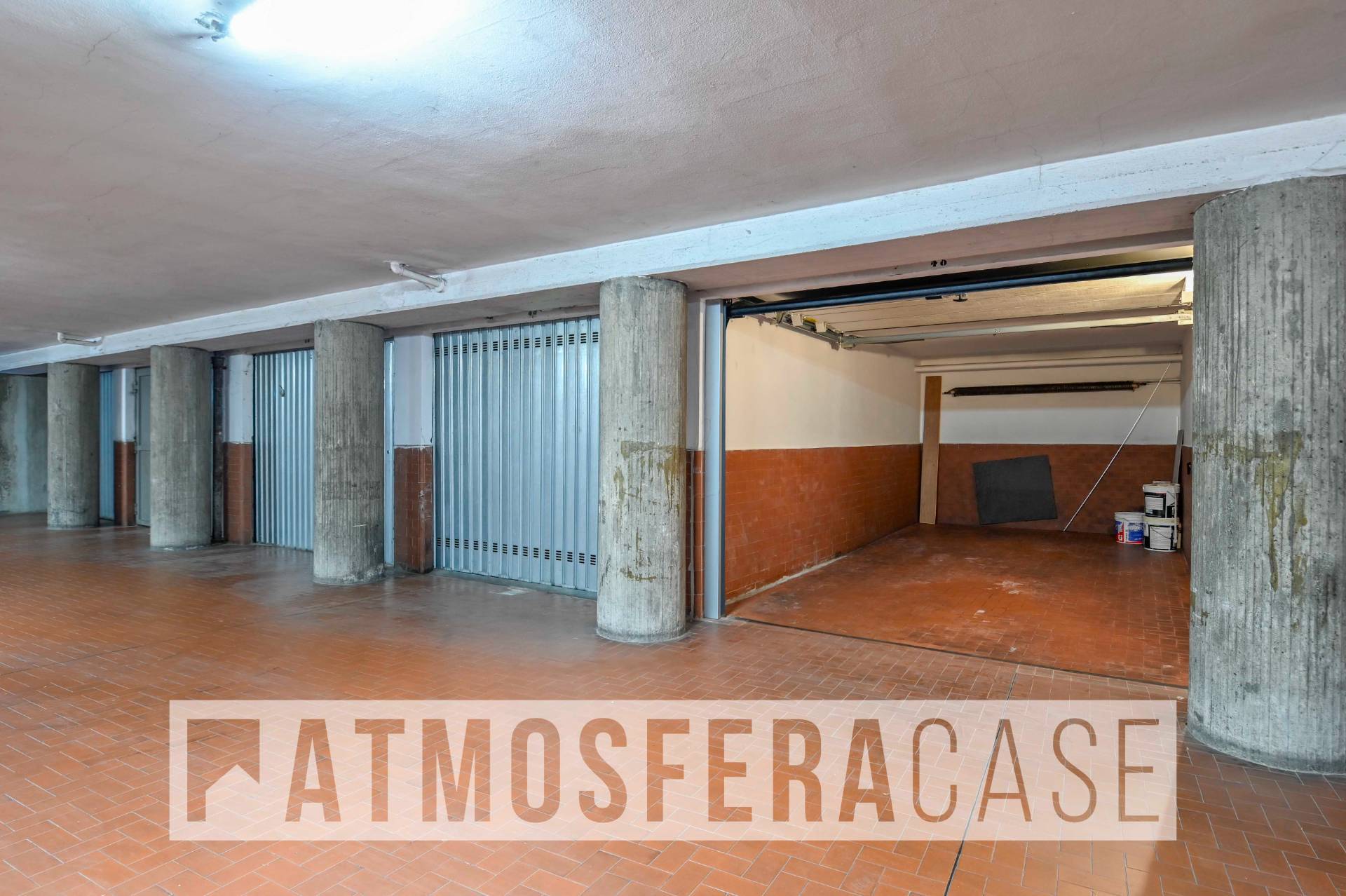 Box o garage in vendita a Bergamo, Centrale