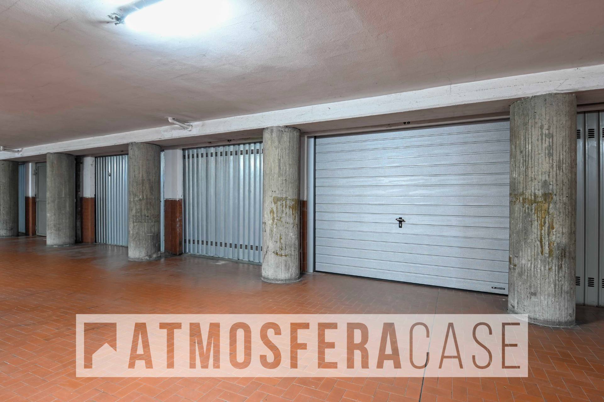 Box o garage in vendita a Bergamo, Centrale