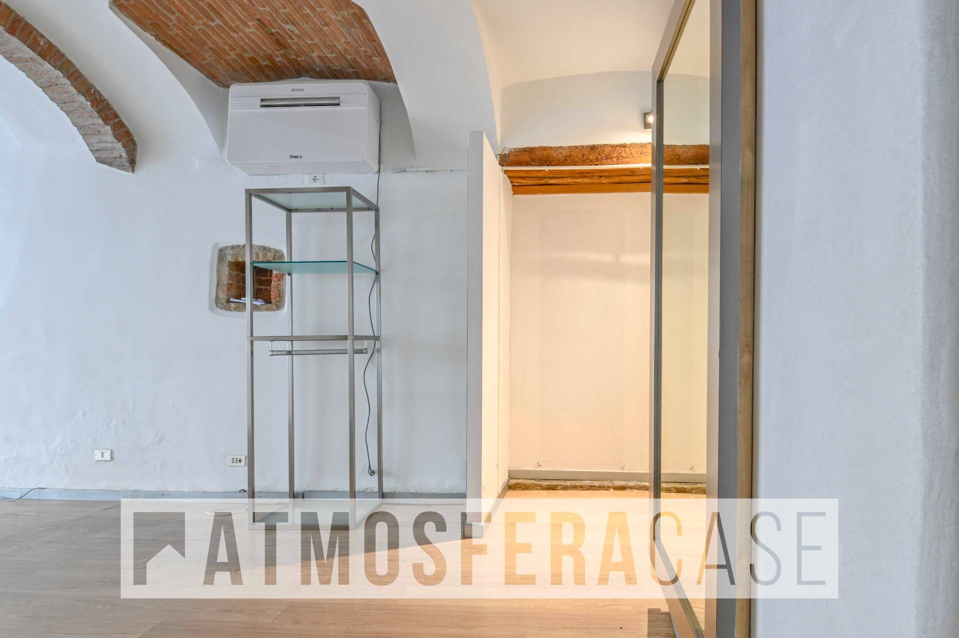 Locale commerciale in vendita a Bergamo, Borgo Palazzo