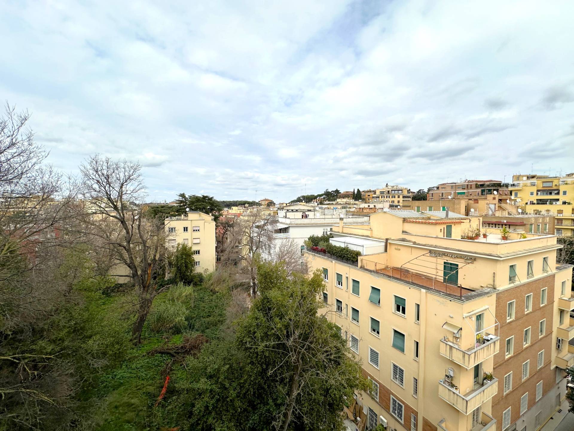Appartamento con terrazzo, Roma parioli