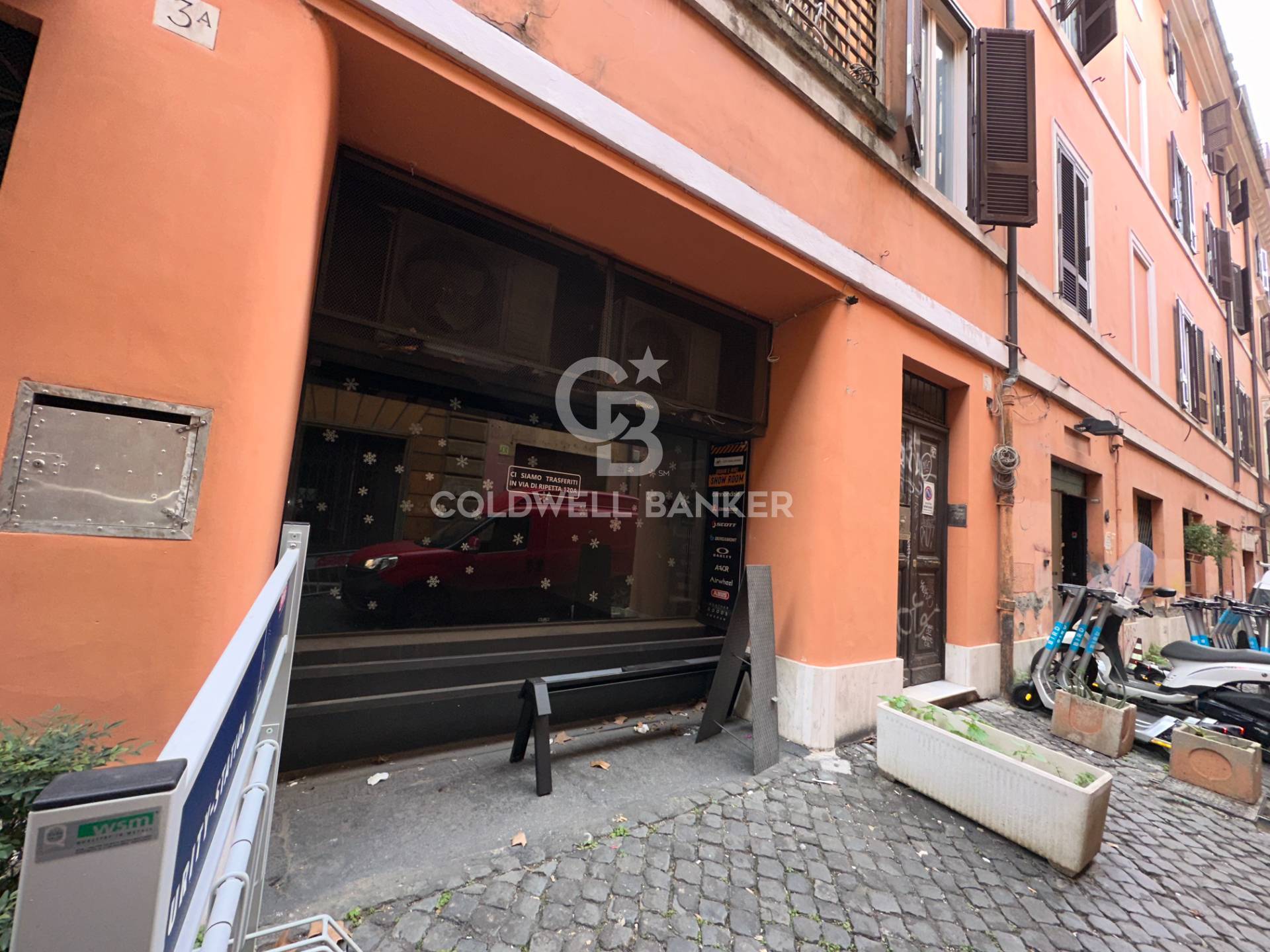 Locale commerciale in affitto a Roma, Centro Storico