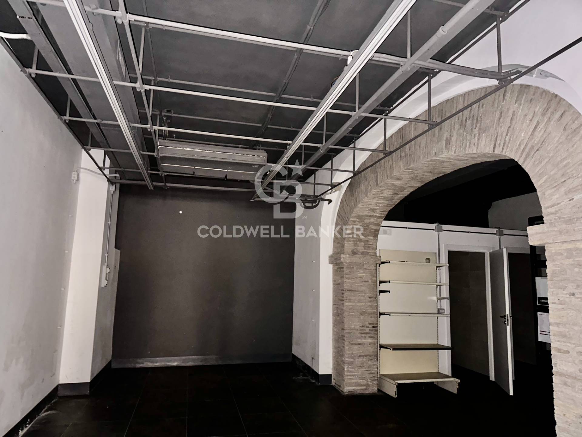 Locale commerciale in affitto a Roma, Centro Storico