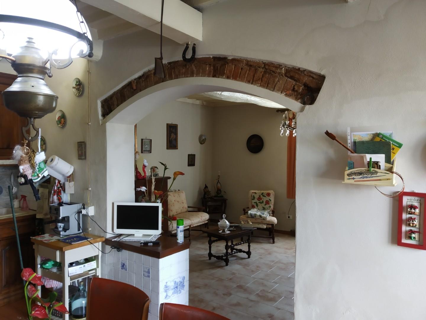 Casa indipendente con giardino a Cascina