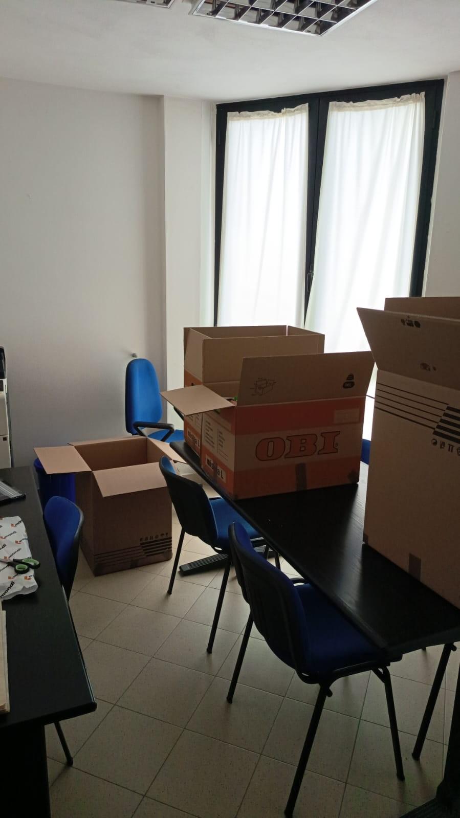 Ufficio in affitto a Cascina