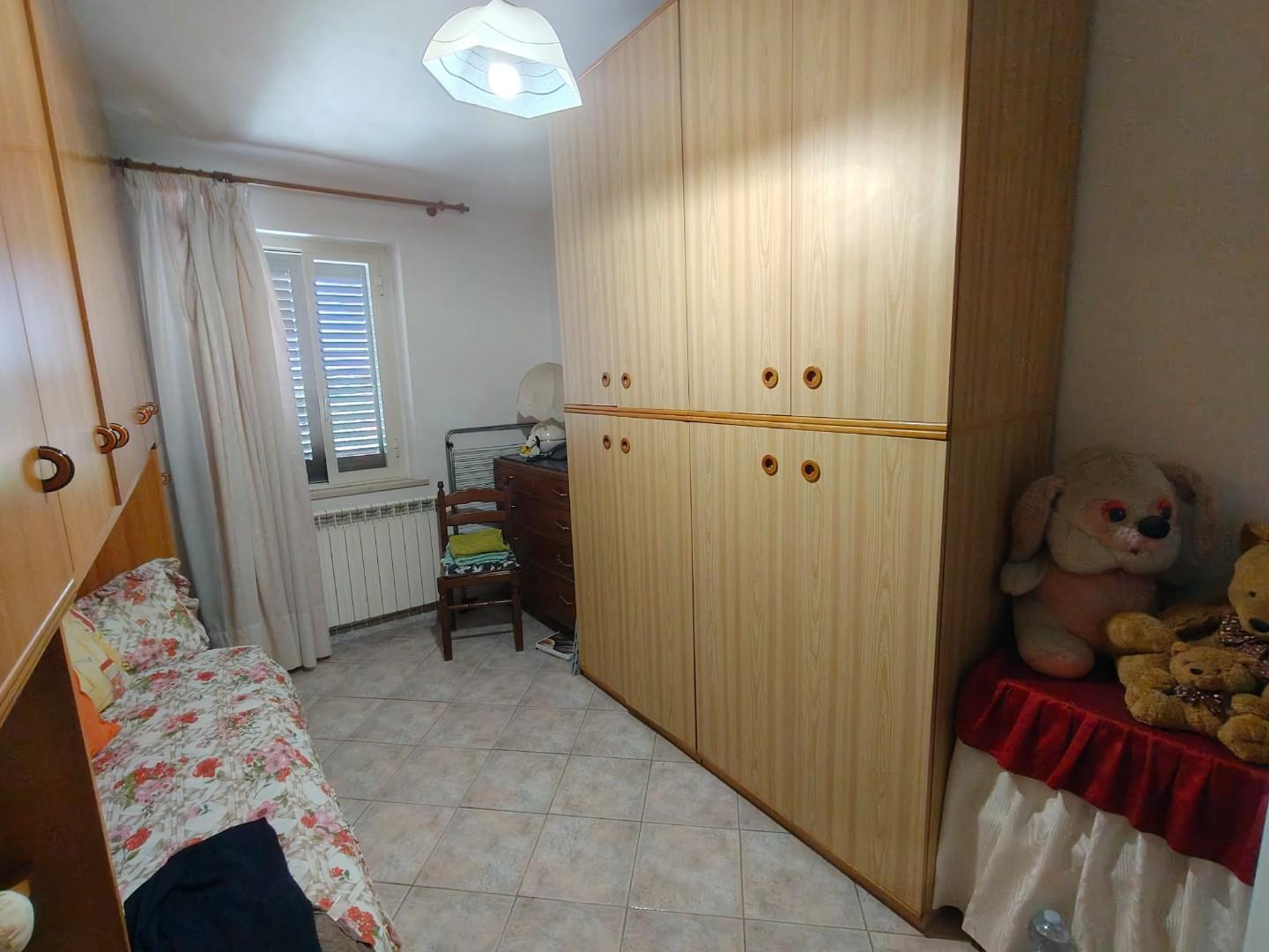 Trilocale con terrazzo a Cascina