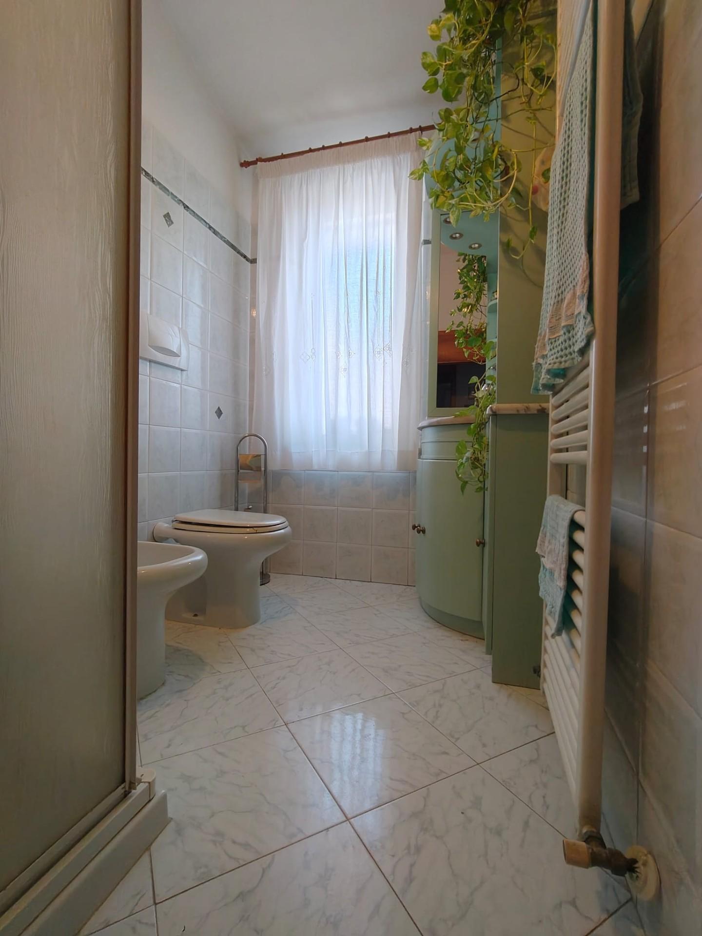 Trilocale con terrazzo a Cascina