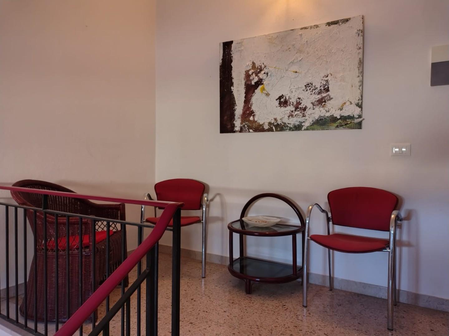 Ufficio in affitto a Cascina
