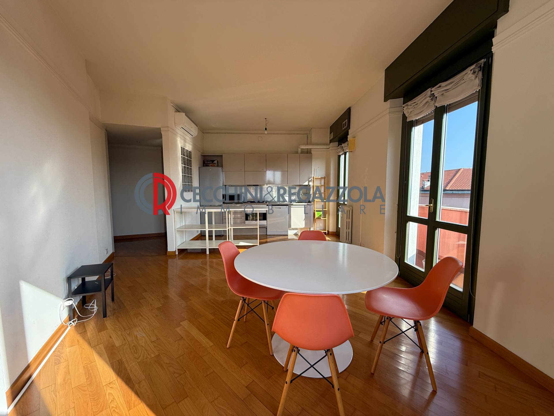 Appartamento in vendita a Milano, Lorenteggio