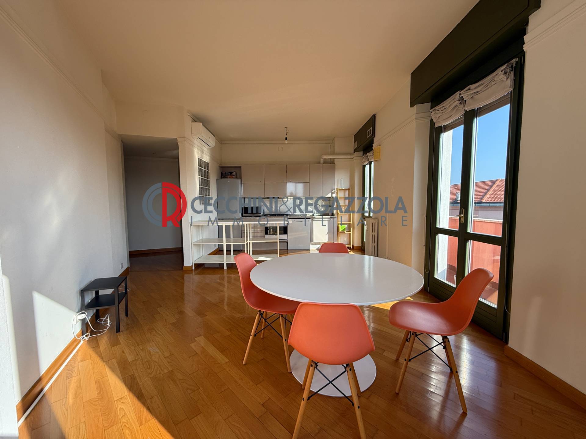 Appartamento in vendita a Milano, Lorenteggio