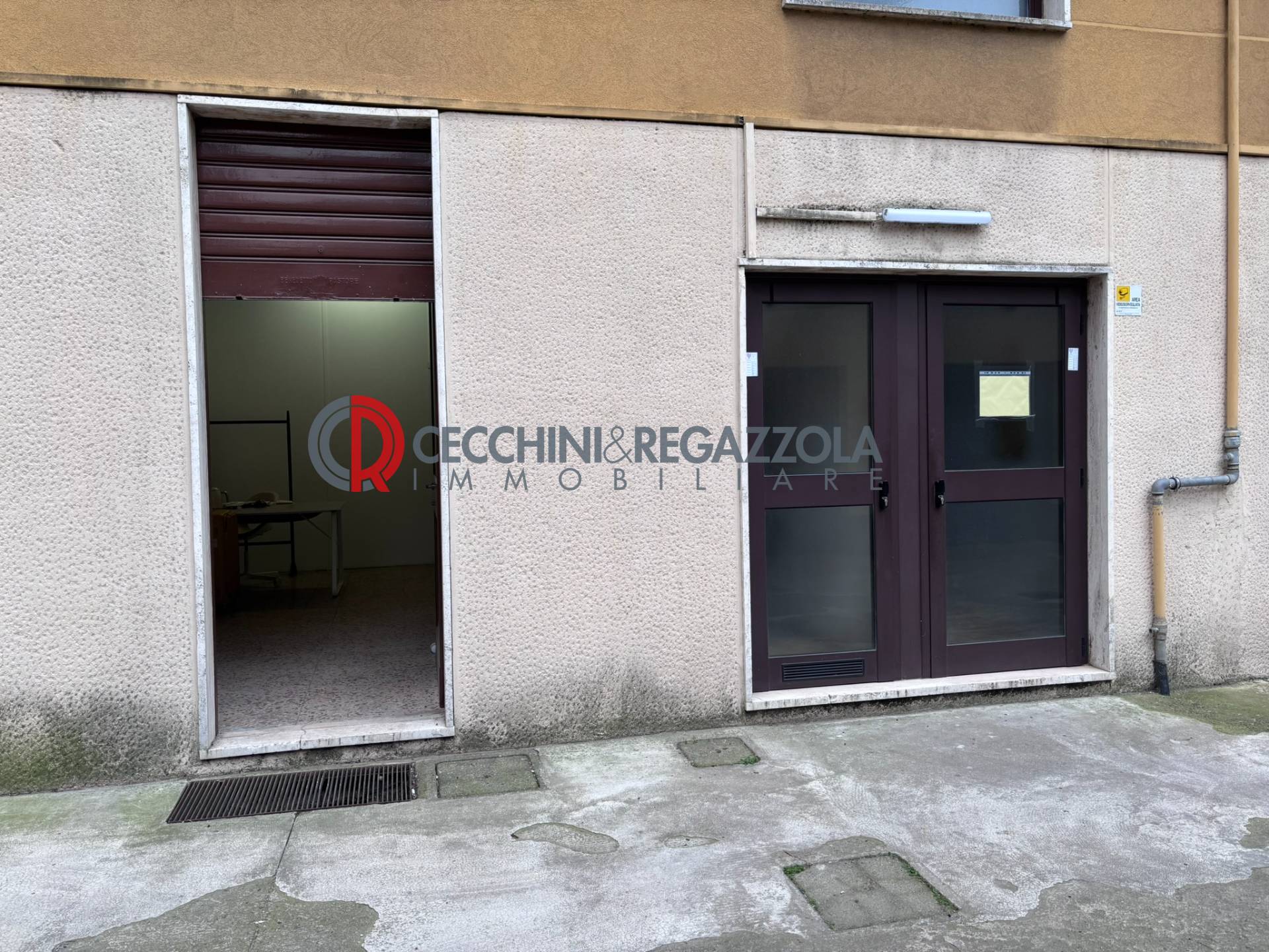 Magazzino in affitto a Milano, Monza