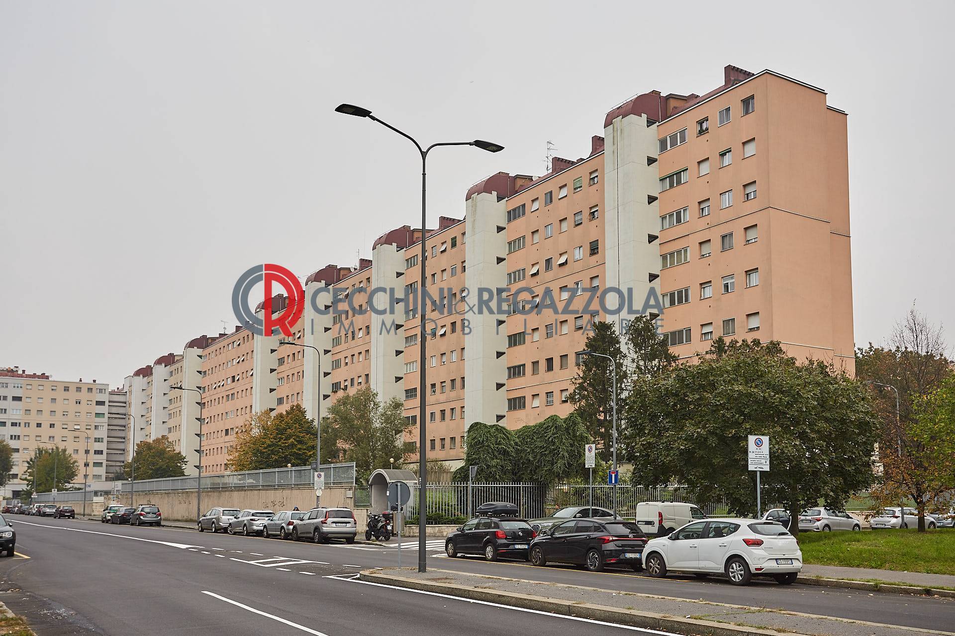 Box o garage in vendita a Milano, Novara